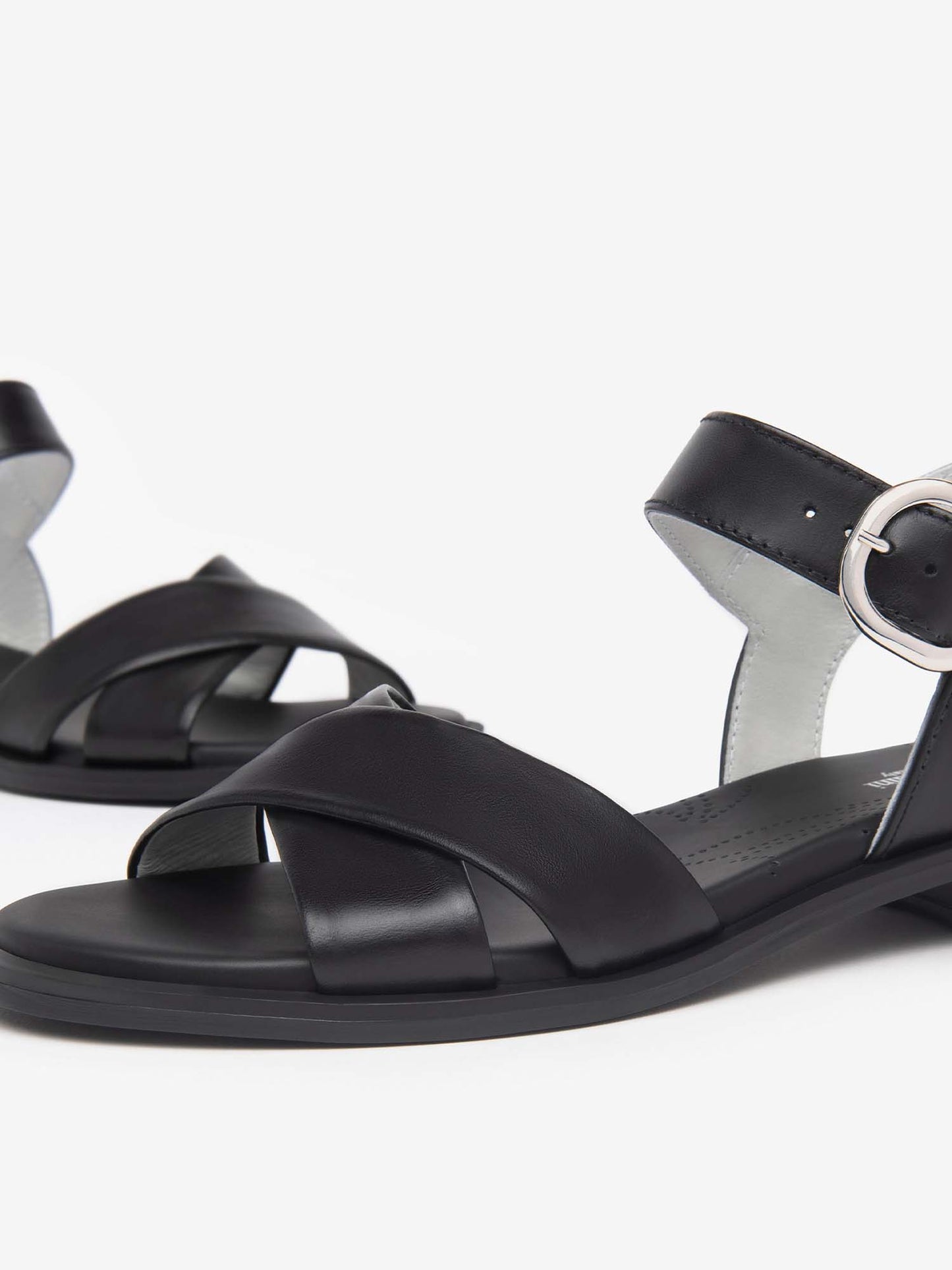 SANDALO CON FASCE INCROCIATE IN PELLE NERO GIARDINI DONNA NERO