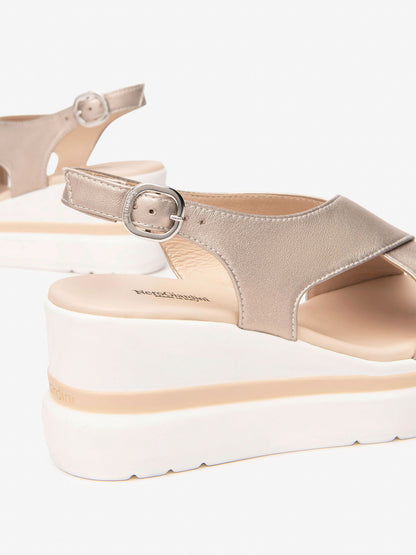 Nero Giardini Alican, sandali donna in tono argento metallizzato