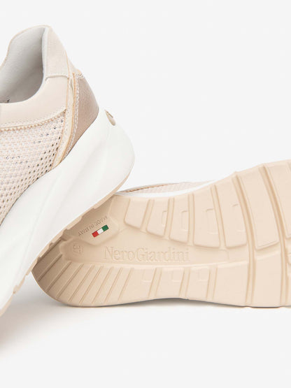 Nero Giardini Diba, sneakers beige da donna con suola sportiva