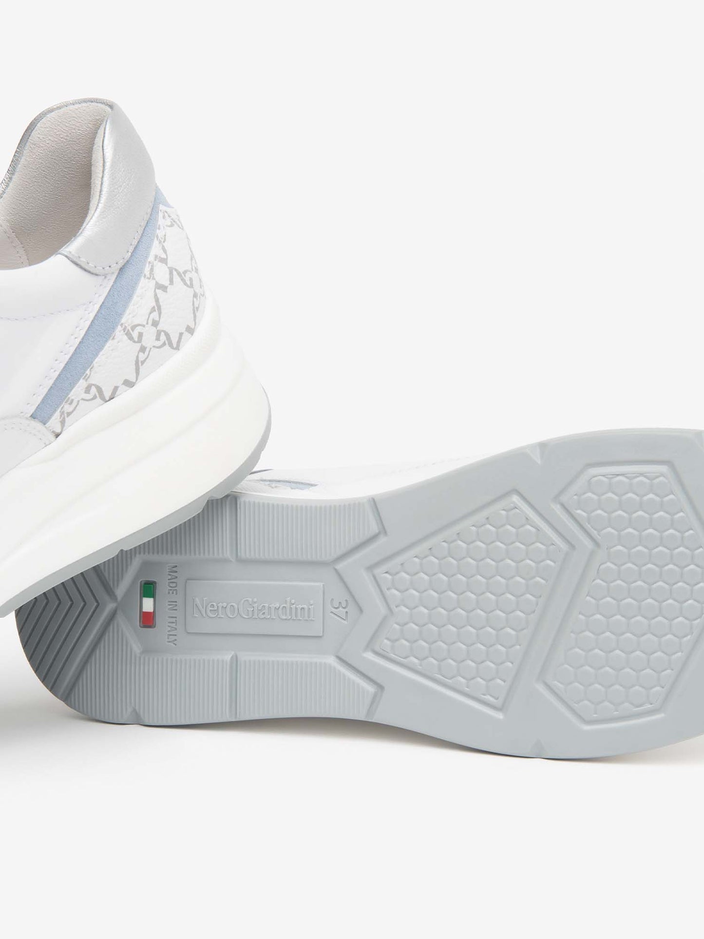 Sneakers Roana Nero Giardini da donna in pelle bianca