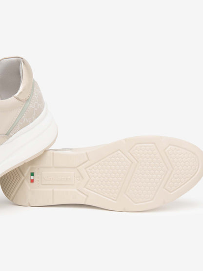 Sneakers Roana beige da donna con doppia chiusura di Nero Giardini