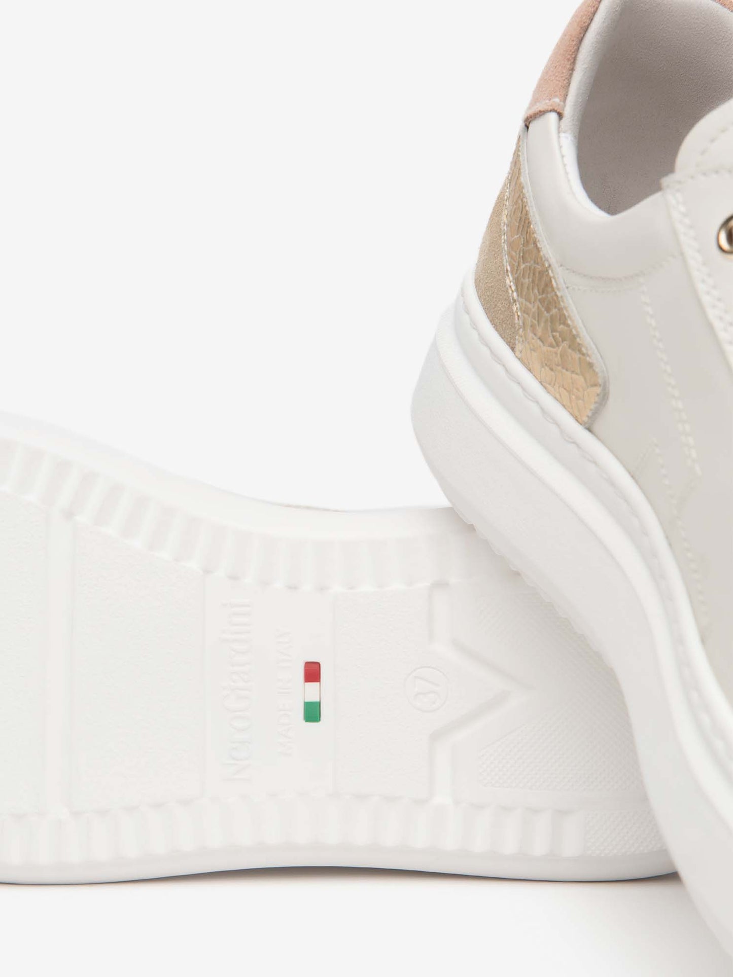 Sneakers Riola beige da donna con doppia chiusura