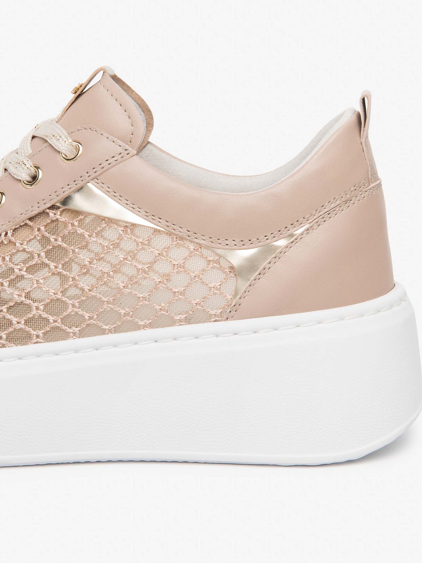Sneakers beige Guatem di Nero Giardini da donna con suola sportiva