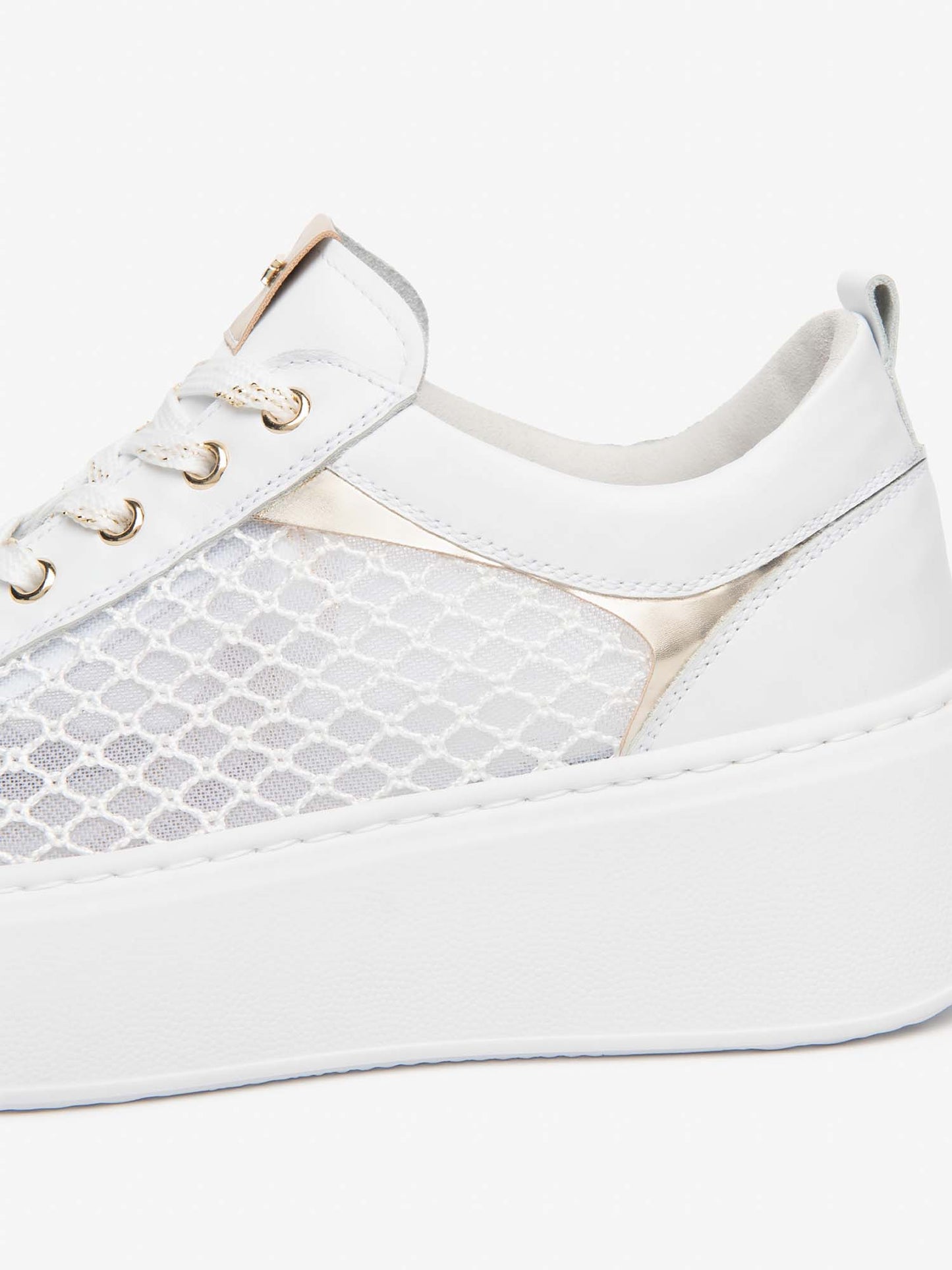 Sneakers bianche Nero Giardini Guatem da donna in pelle e gomma