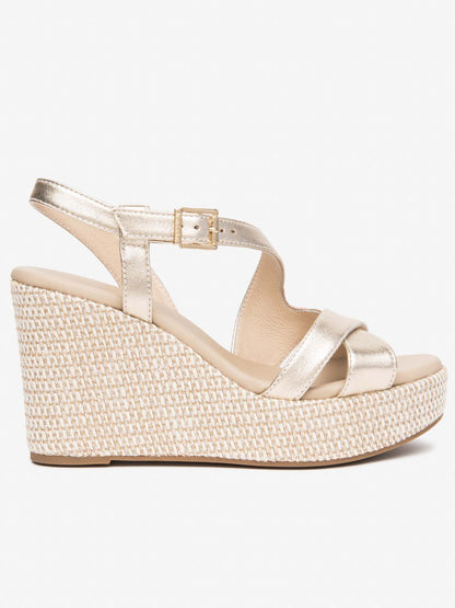 Nero Giardini Malfa, sandali donna in oro con zeppa