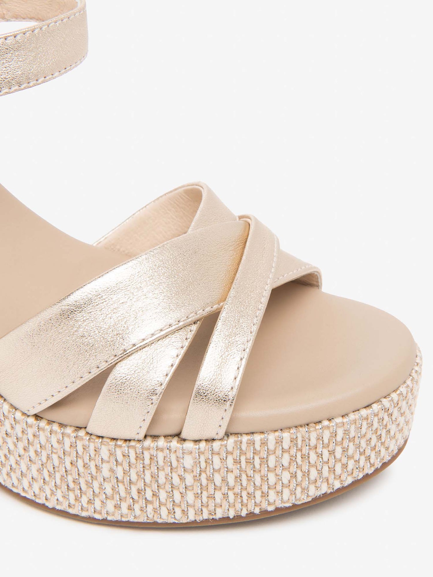 Nero Giardini Cassol, sandali in cuoio oro donna