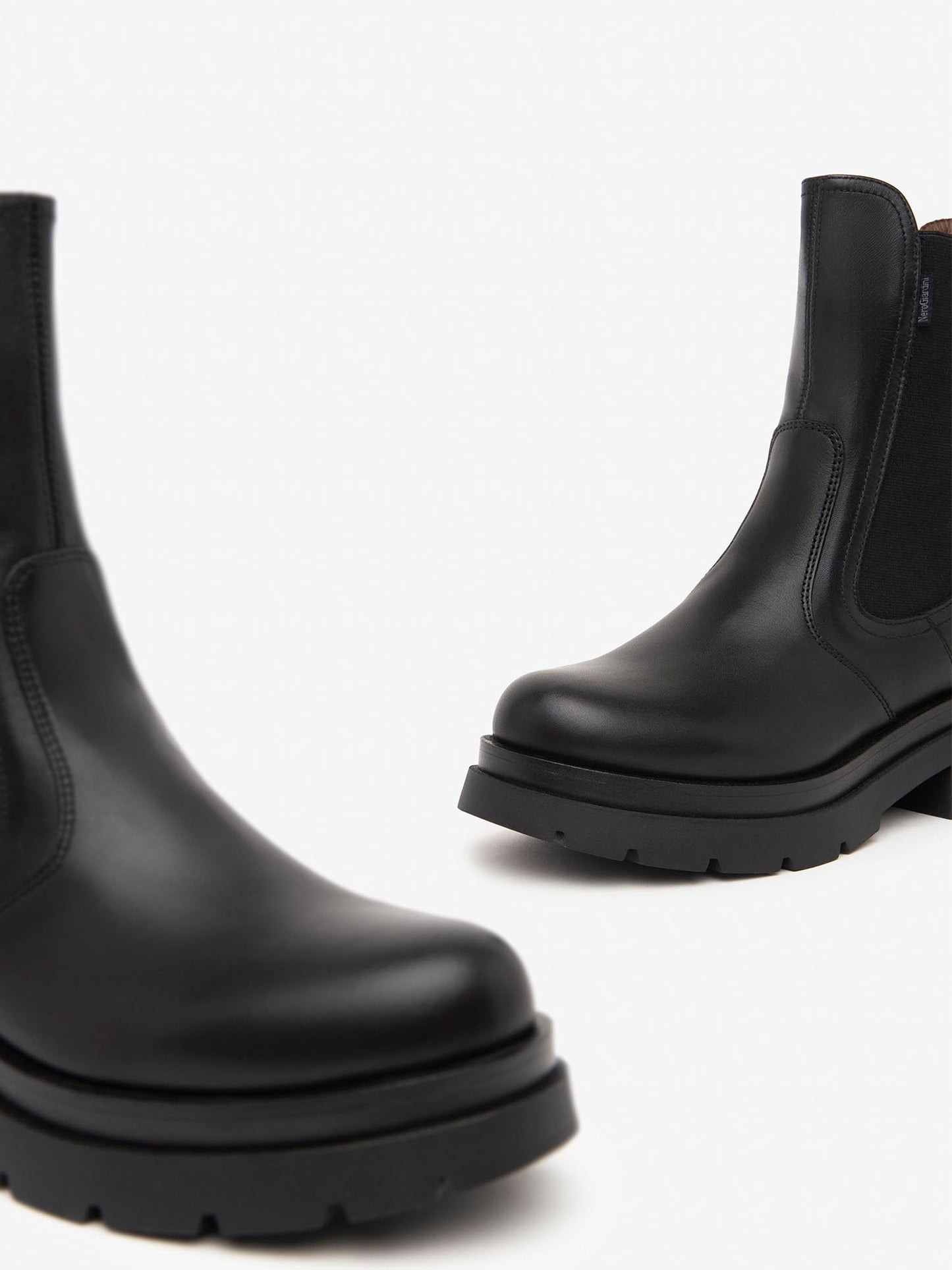 STIVALETTI CHELSEA ALTI NeroGiardini DA DONNA NERO