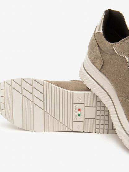 SNEAKERS SPORTIVE NeroGiardini DA DONNA ARGILLA