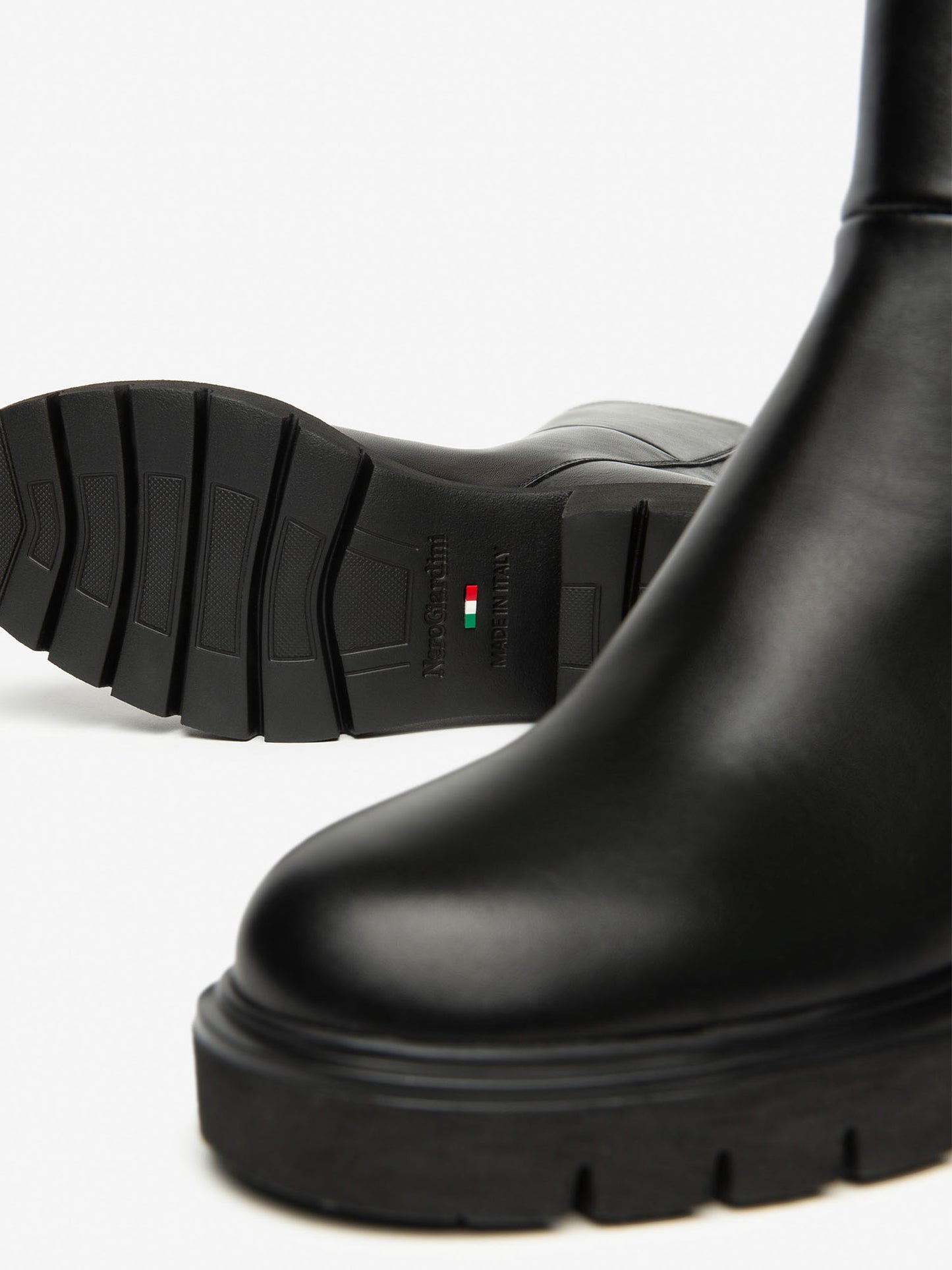 STIVALETTI ASIMMETRICI NeroGiardini DA DONNA NERO