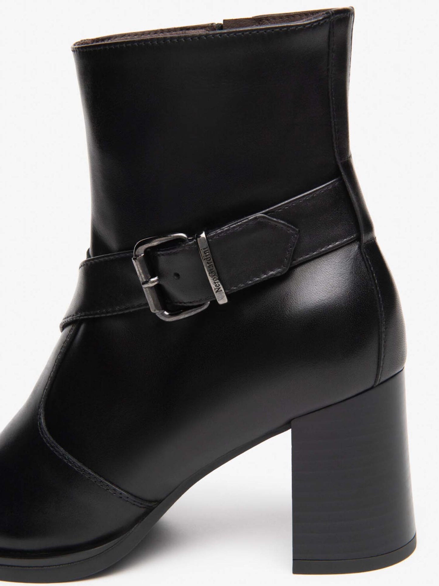 Nero Giardini I6 17700 D 100, stivali da donna neri