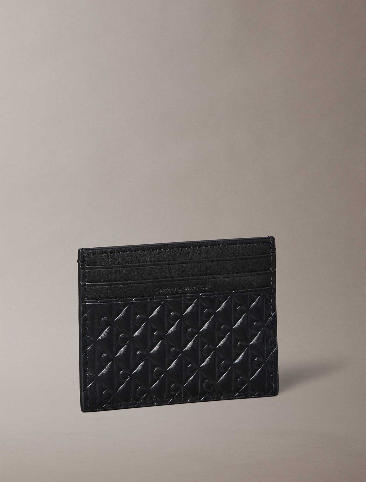 Portacarte uomo nero Calvin Klein Embossed con logo in rilievo
