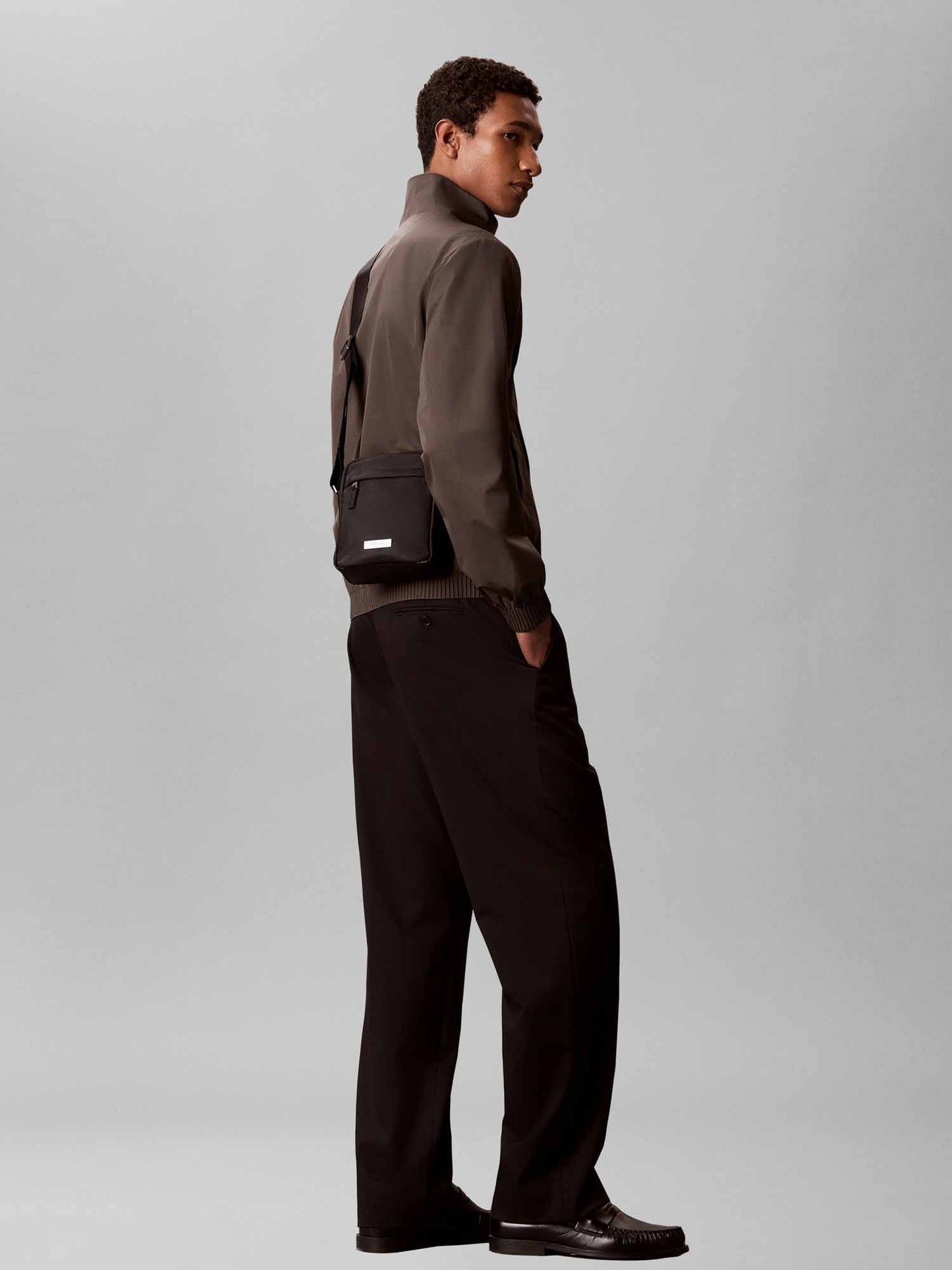 Calvin Klein Clean Reporter, borsa a tracolla da unisex adulto nera