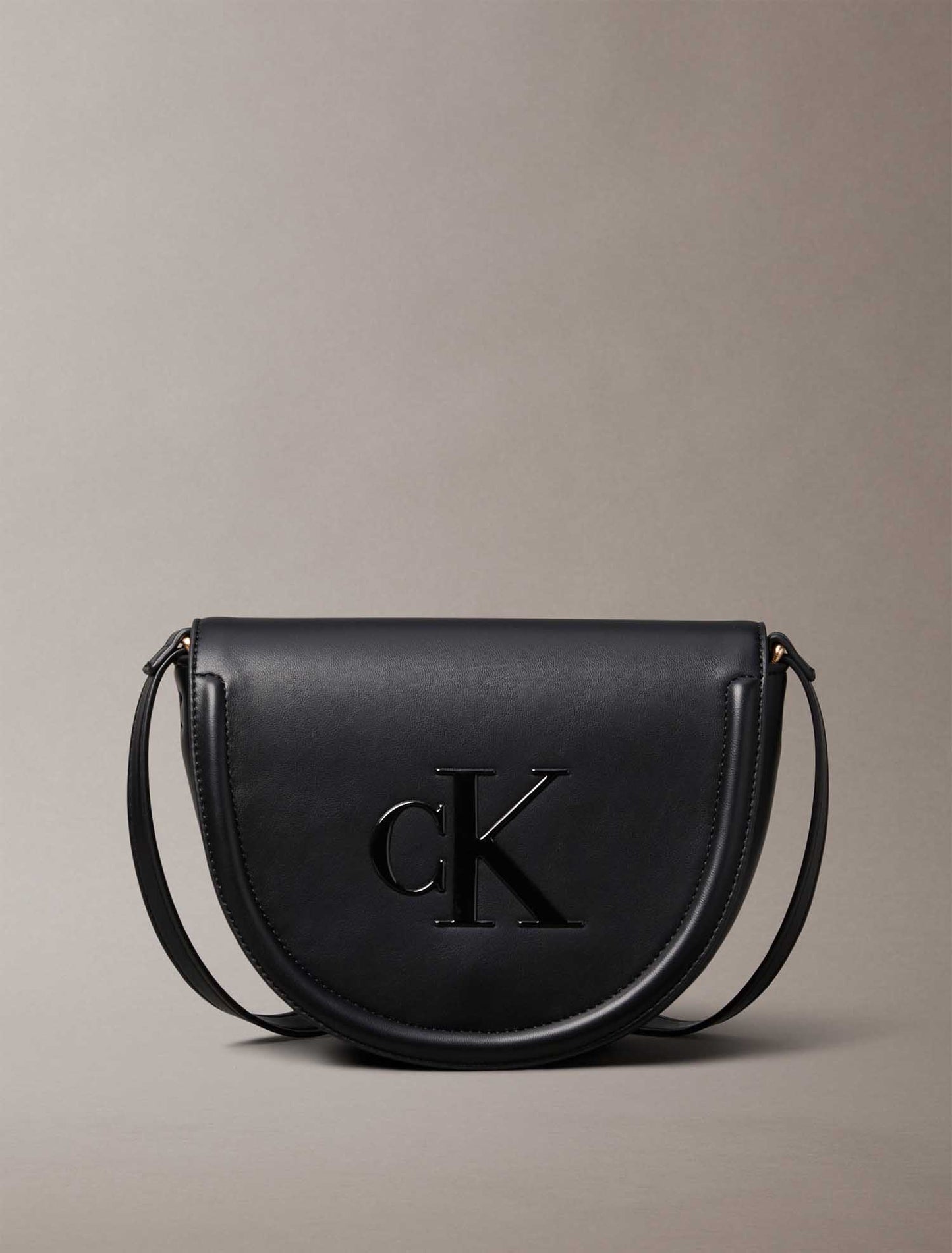 Borsa a tracolla Calvin Klein Bold Crossbody nera da donna