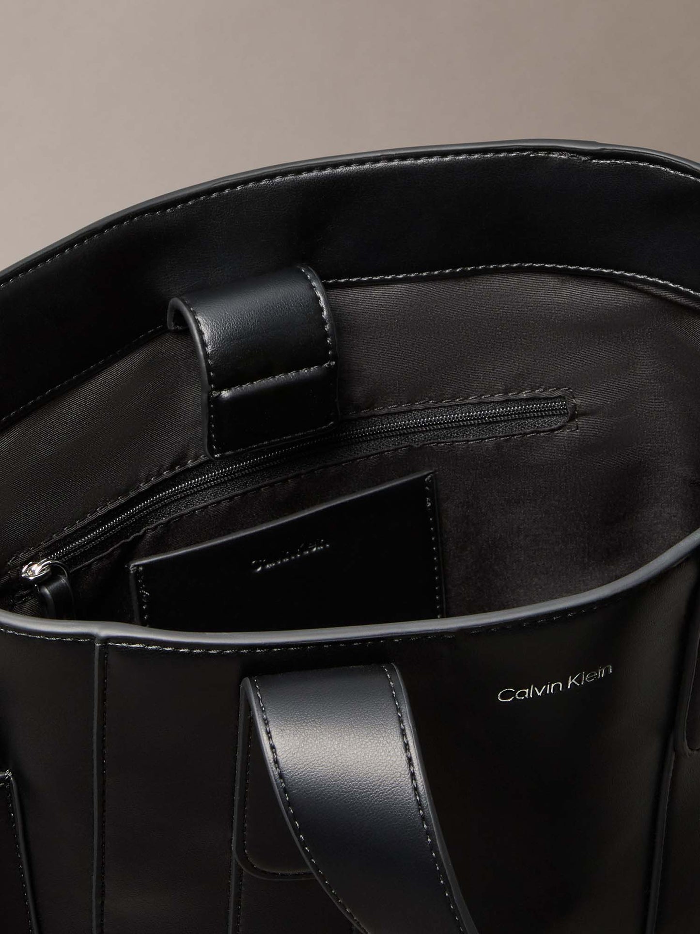 BORSA A TRACOLLA WEBBING STRAP CALVIN KLEIN DA DONNA NERO