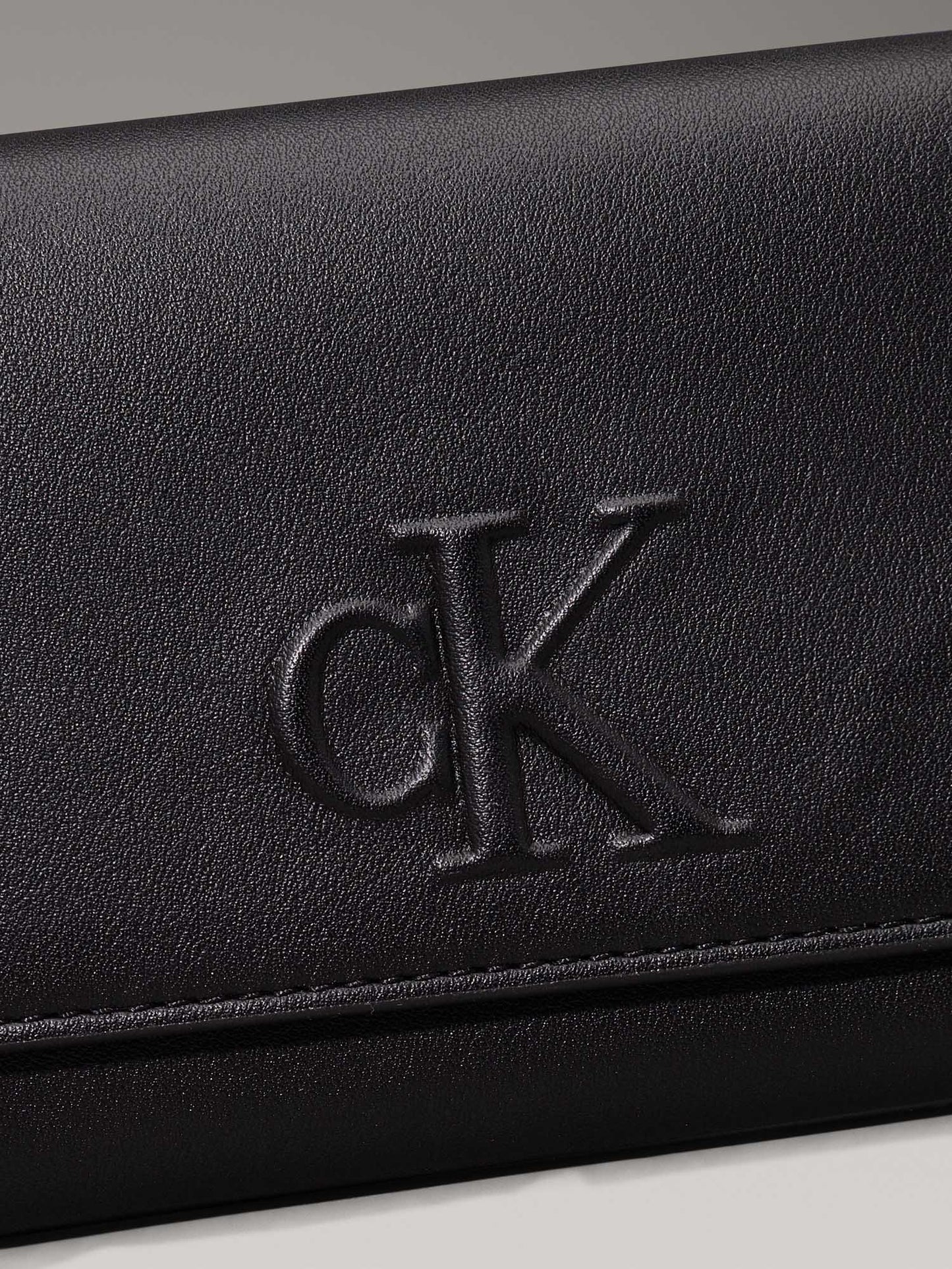 CK SCULPTED MEDIUM