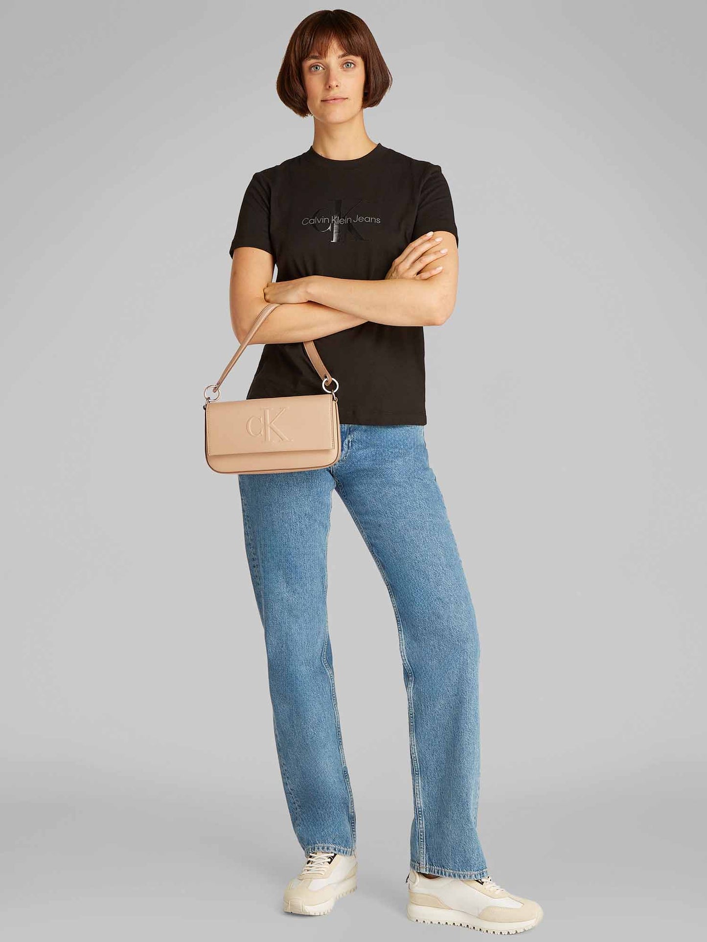 CK SCULPTED FLAP SHO