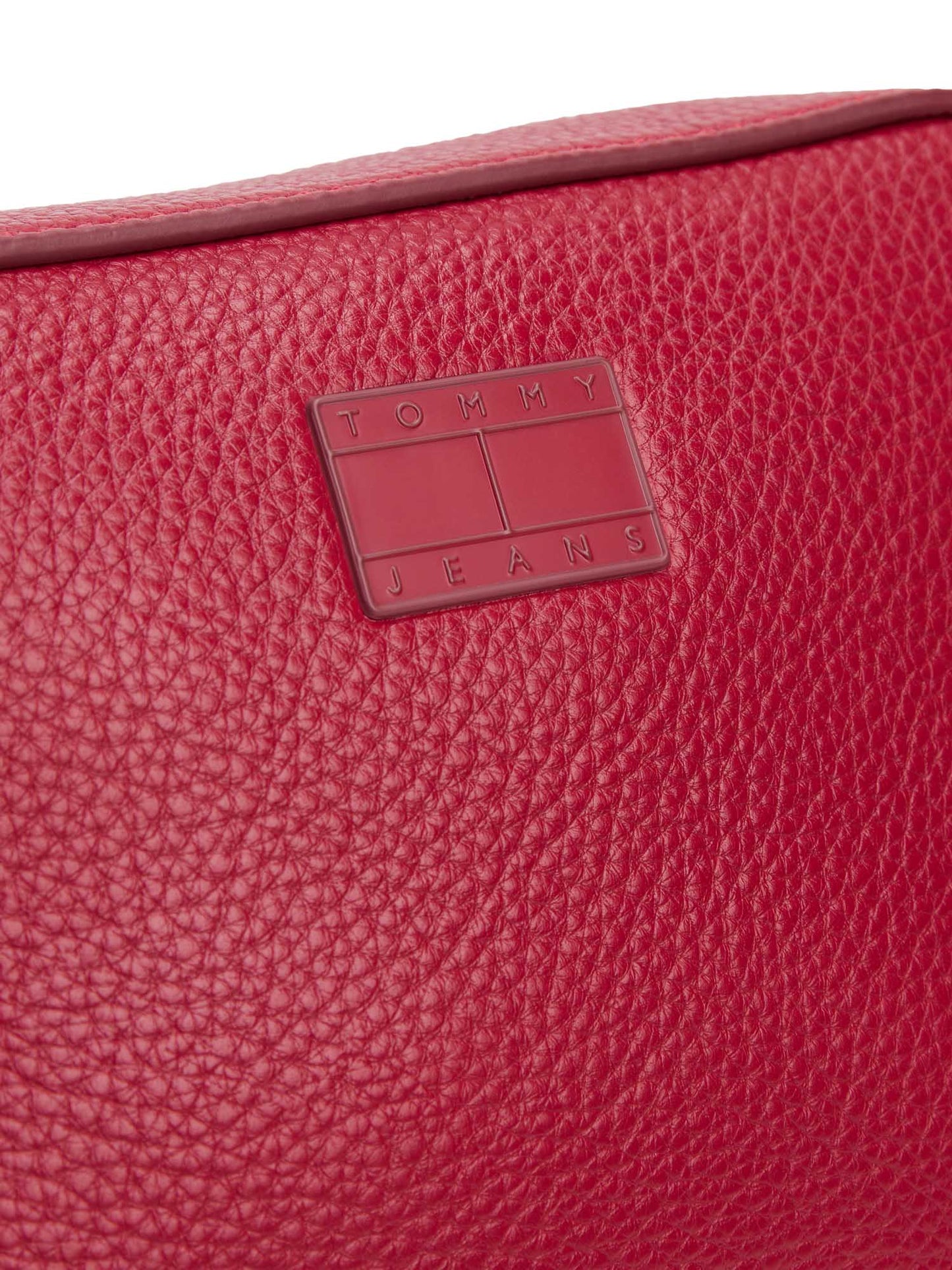 TOMMY H. MUST CAMERA