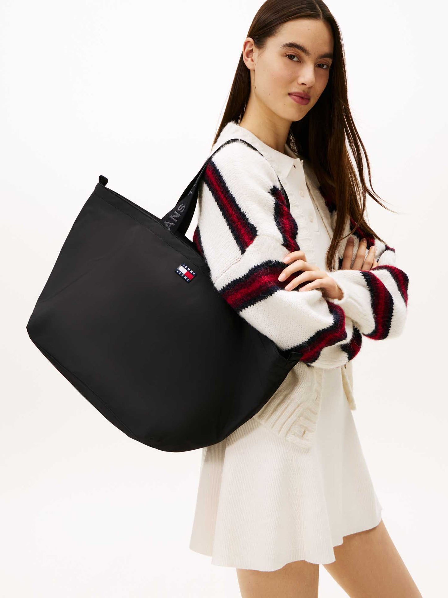 Borsa tote nera Tommy Jeans Essential Daily da donna
