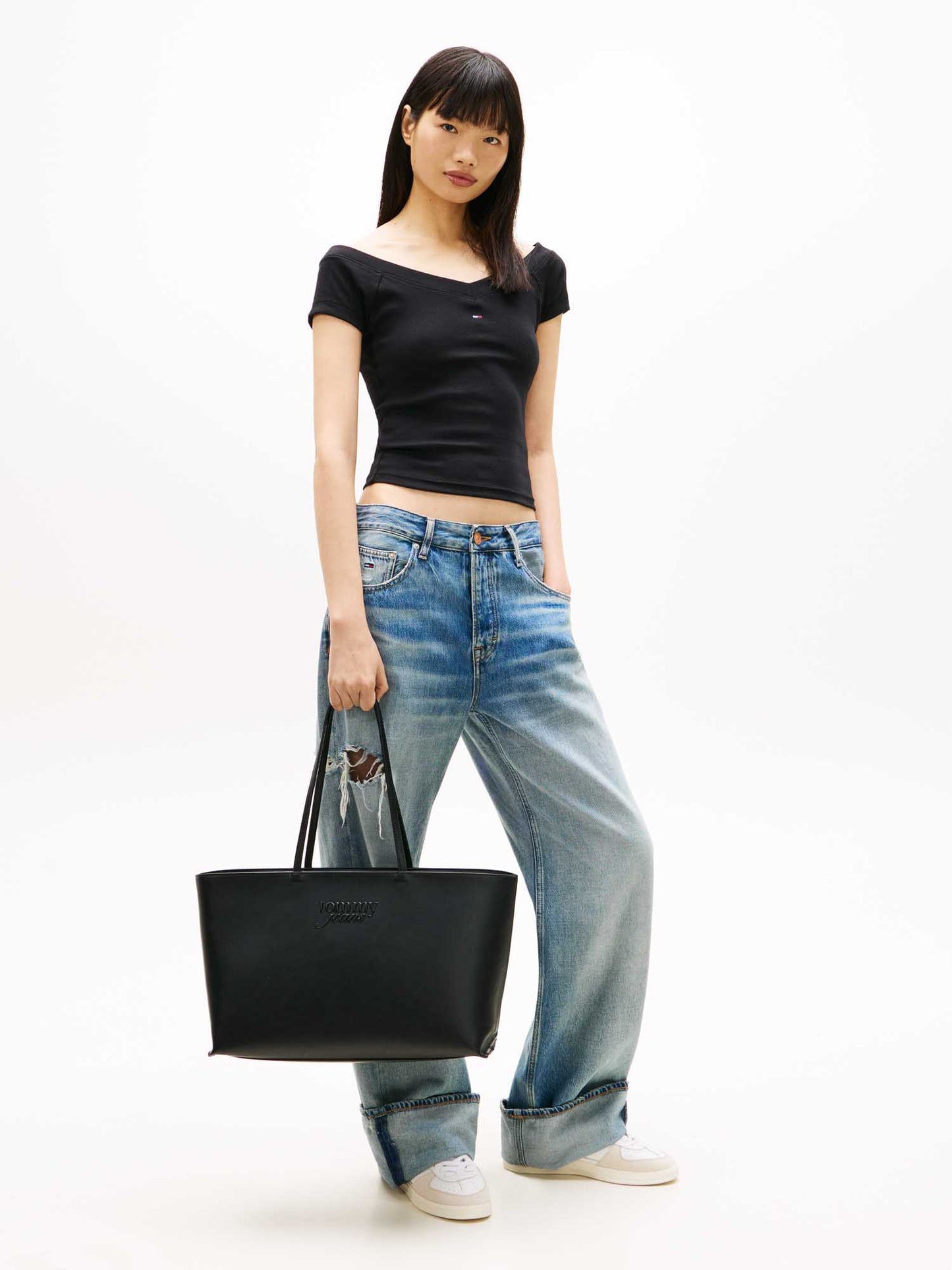 Borsa tote nera Tommy Jeans Must per donna, versatile ed elegante