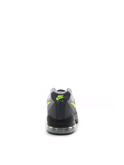 Nike Air Max Invigor, sneakers unisex bambino grigie con Air Max