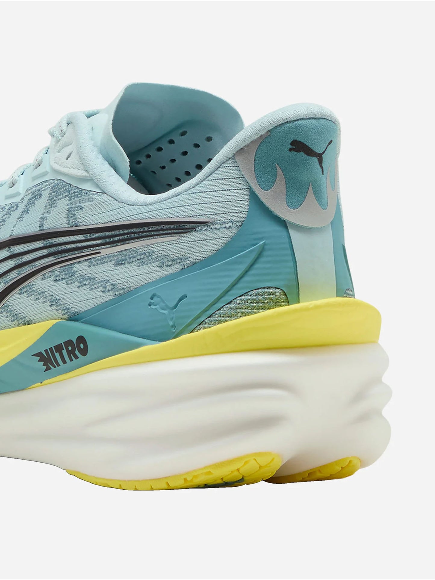 Puma Deviate Nitro 4, scarpe da running uomo azzurre leggere e reattive