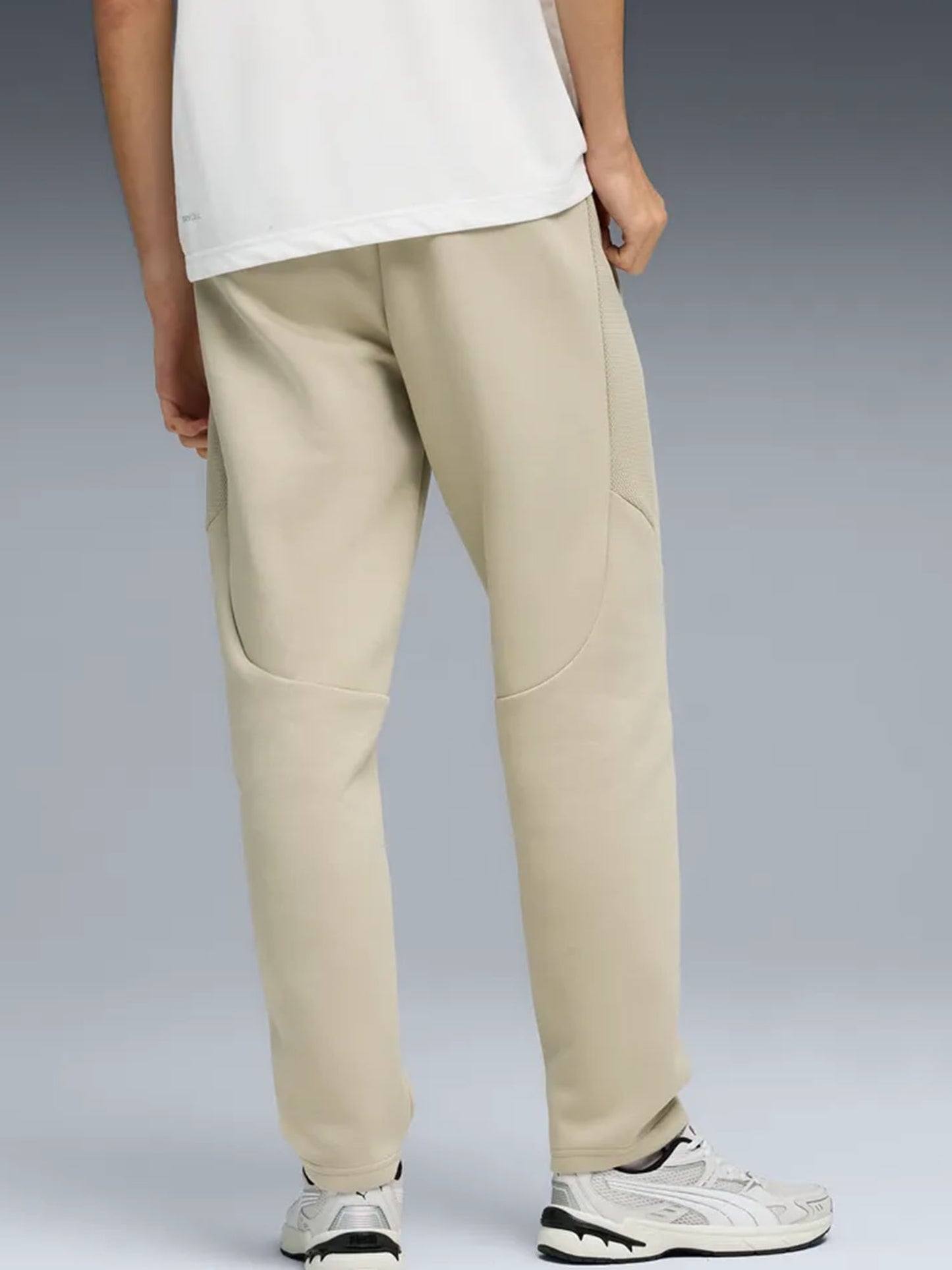 Pantaloni Evostripe Puma uomo beige per athleisure sportivo