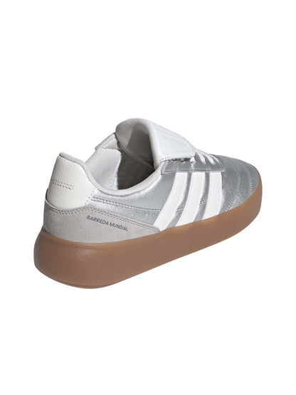 Adidas Barreda Mundial, sneakers unisex in argento metallizzato