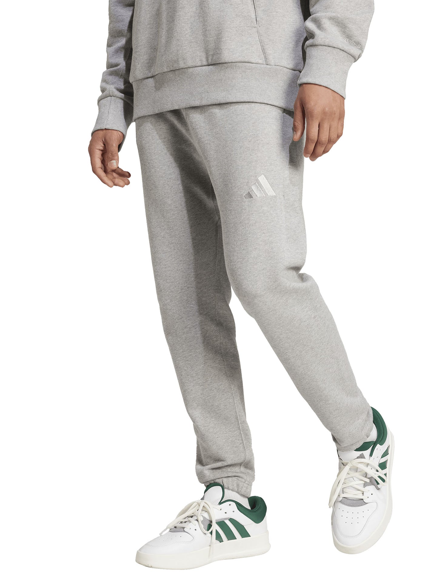 Pantaloni sportivi adidas All Szn grigi da uomo con taglio affusolato