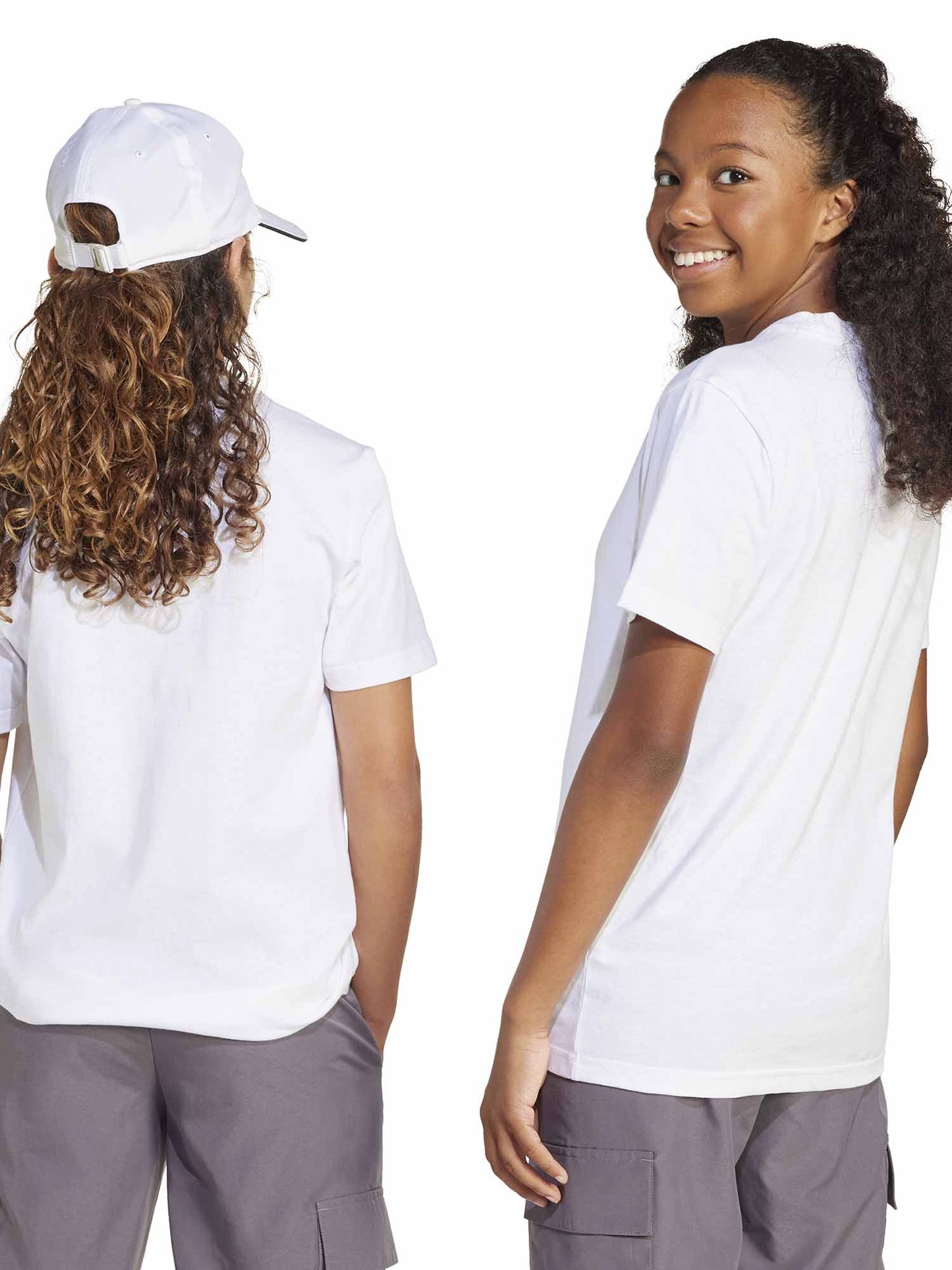 T-shirt Essentials Adidas da bimbo/a bianca