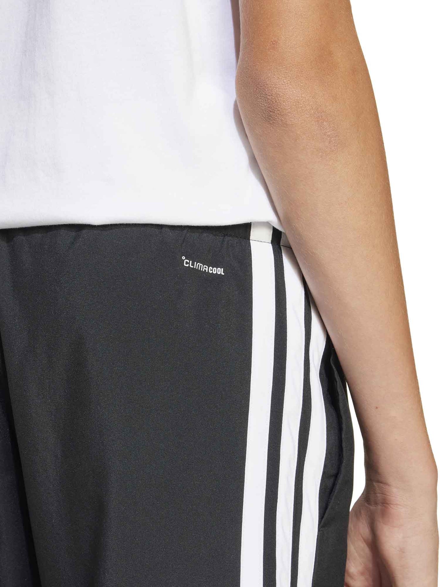 SHORT ESSENTIALS CLIMACOOL ADIDAS JUNIOR UNISEX NERO