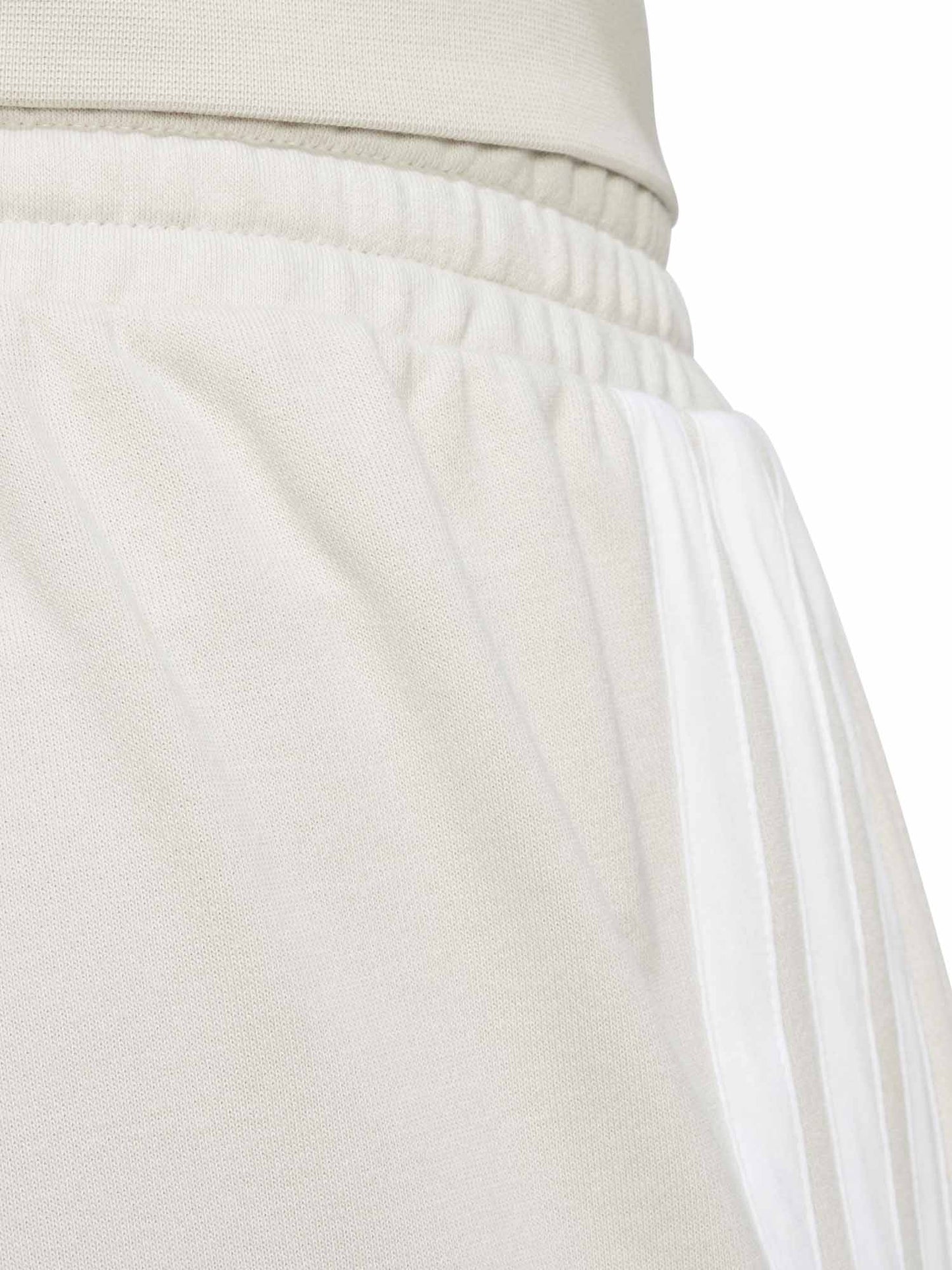 Pantaloni sportivi beige Adidas Essentials 3-Stripes da uomo