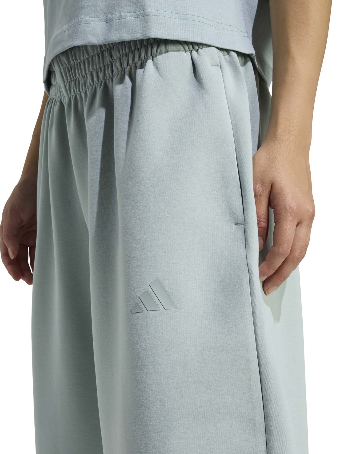 Pantaloni sportivi Balloon Soft Lux verdi da donna Adidas