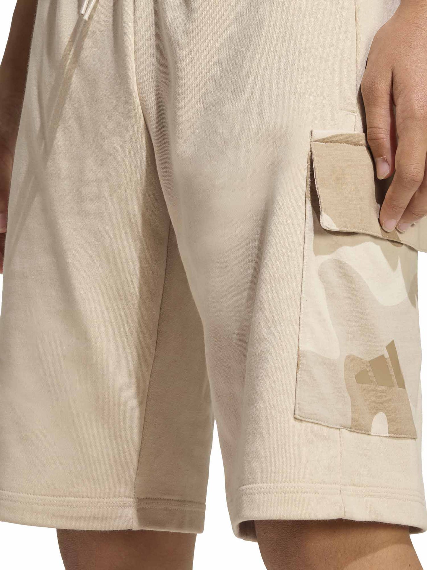 Short beige Adidas con tasca cargo junior bimbo/a comodo e versatile
