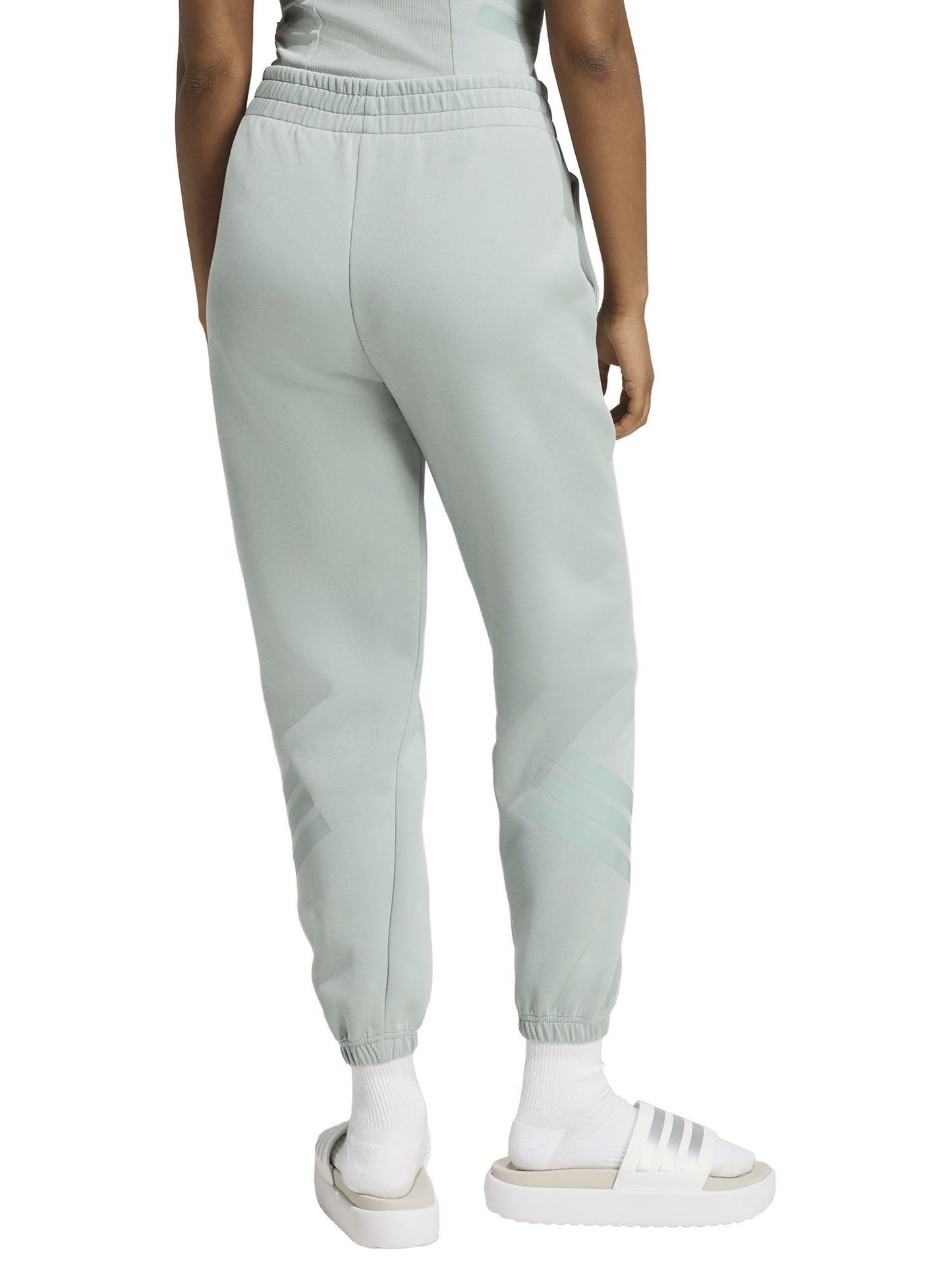 Pantaloni verde adidas Future Icons 3-Stripes da donna per un look casual