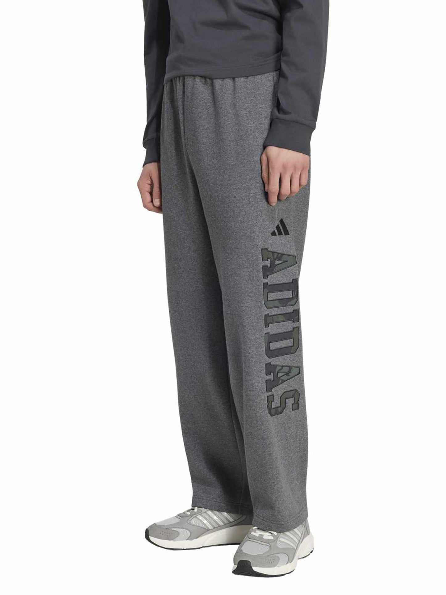 Adidas Seasonal Essentials Camo Fleece Pants, pantalone da uomo grigio