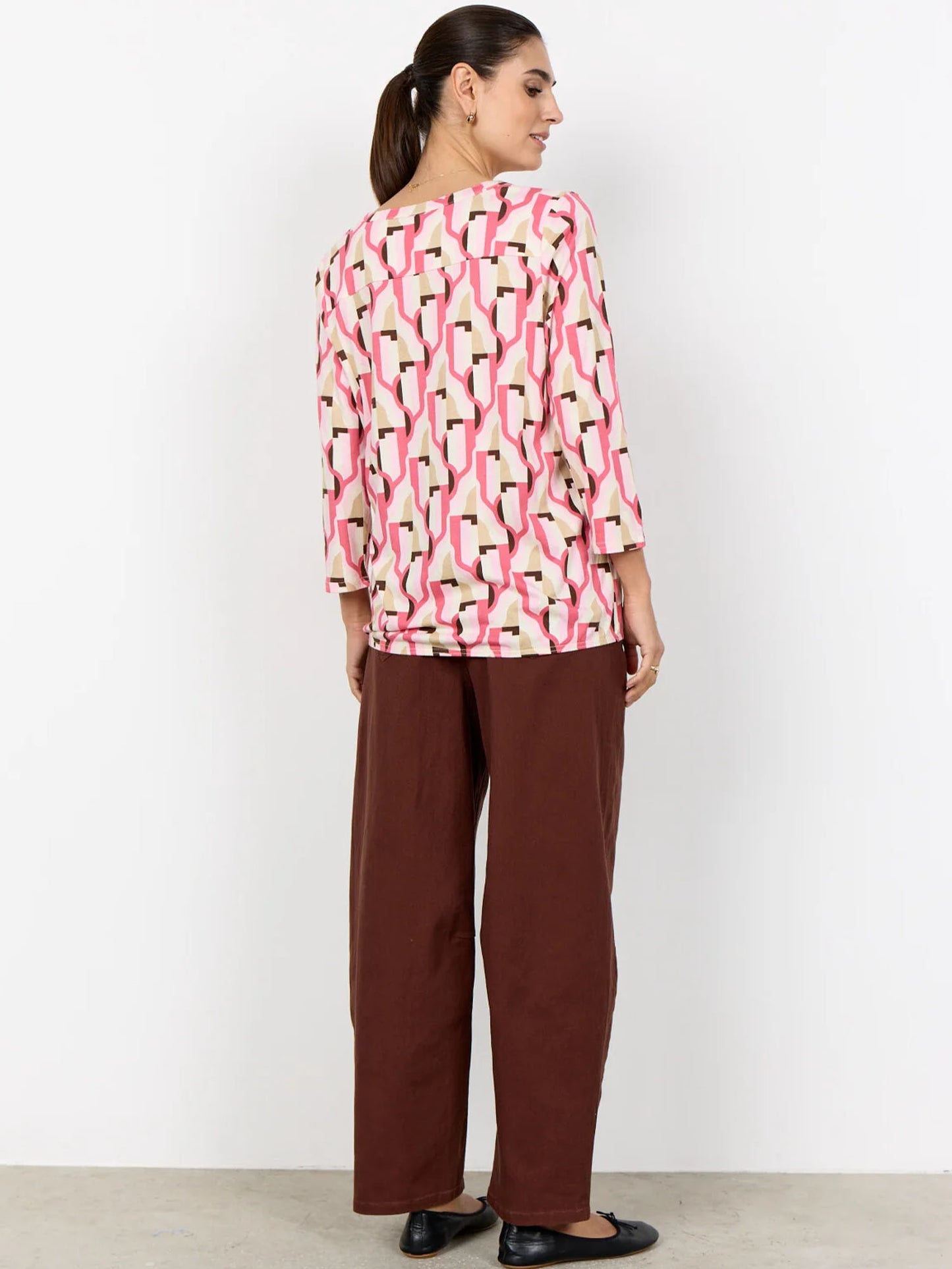 Blusa da donna SoyaConcept rosa con collo a V e motivo geometrico