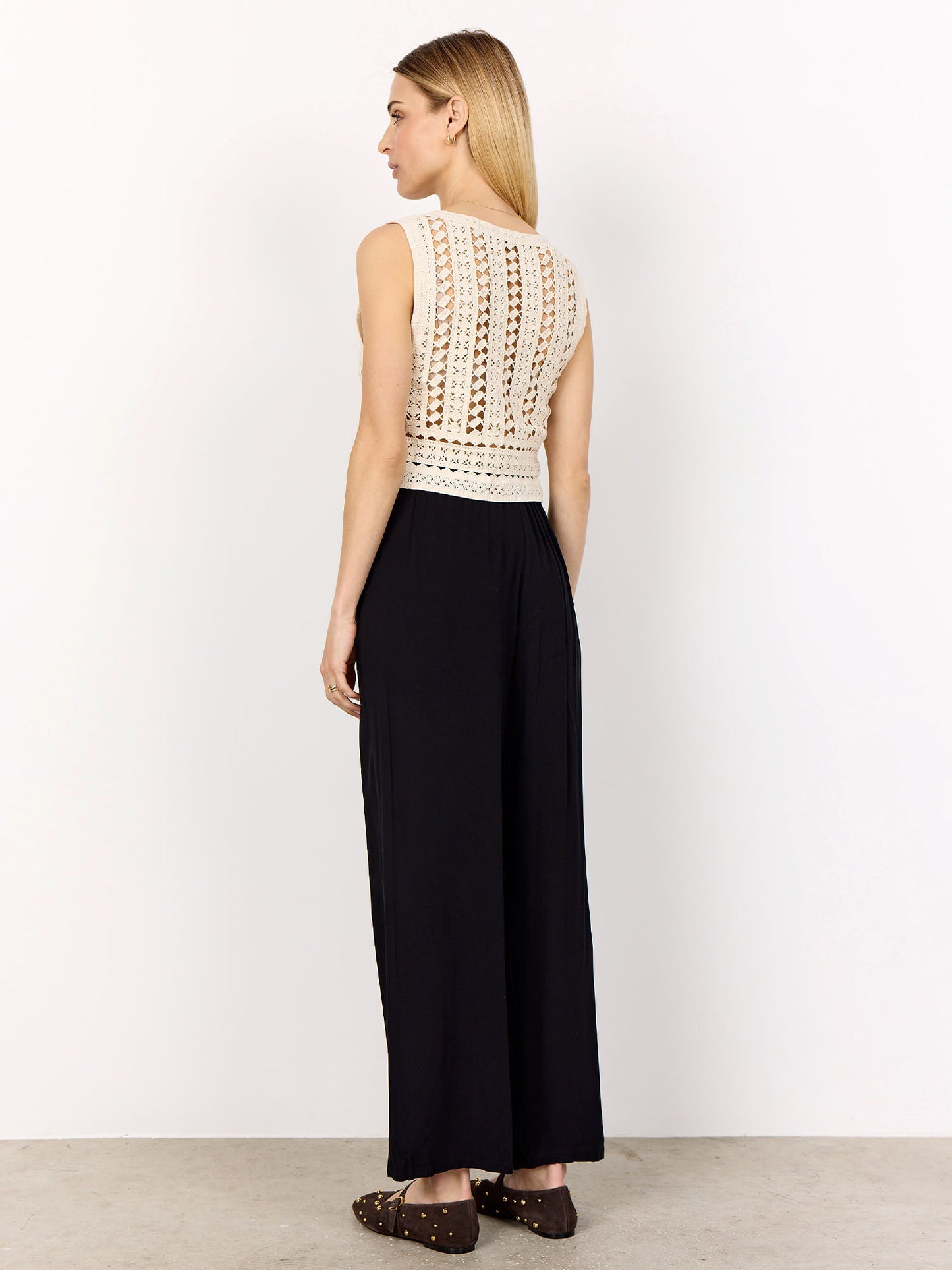 Pantaloni donna Soyaconcept in nero per un look versatile