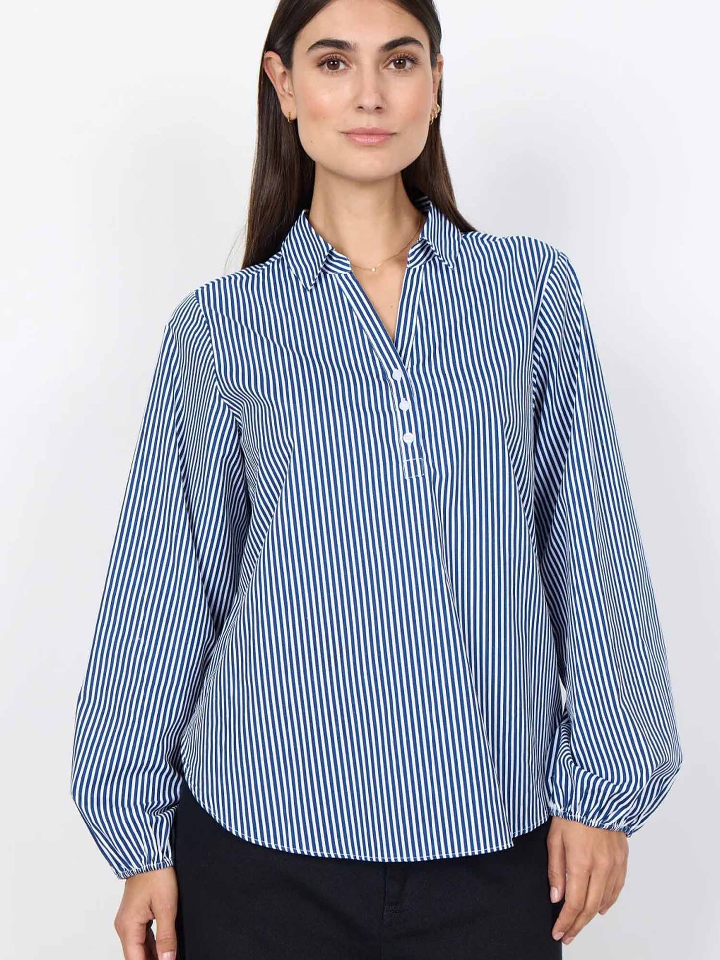 Camicia a righe blu Soya Concept con collo a V da donna