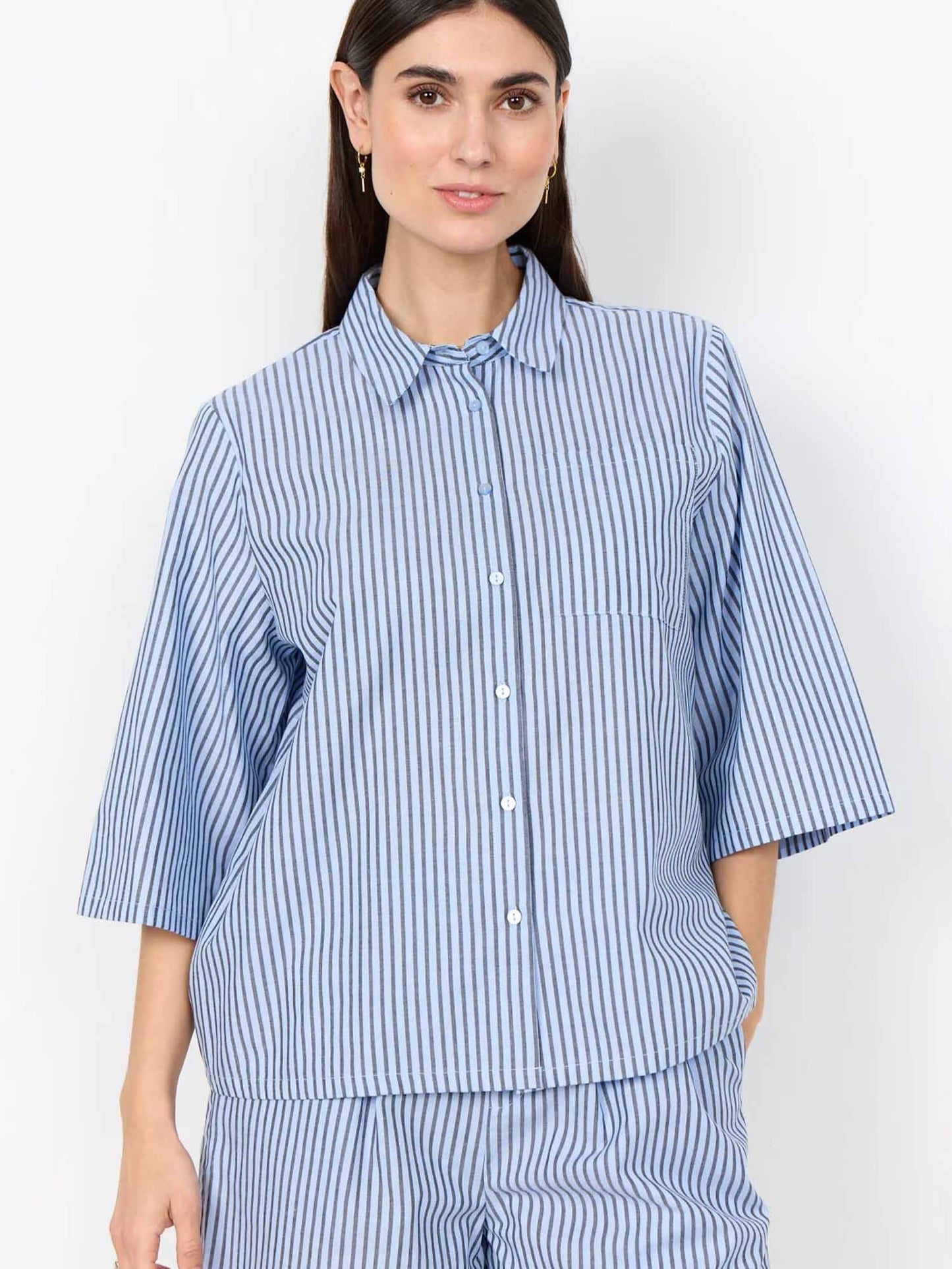 Camicia da donna azzurra Soyaconcept dal design versatile