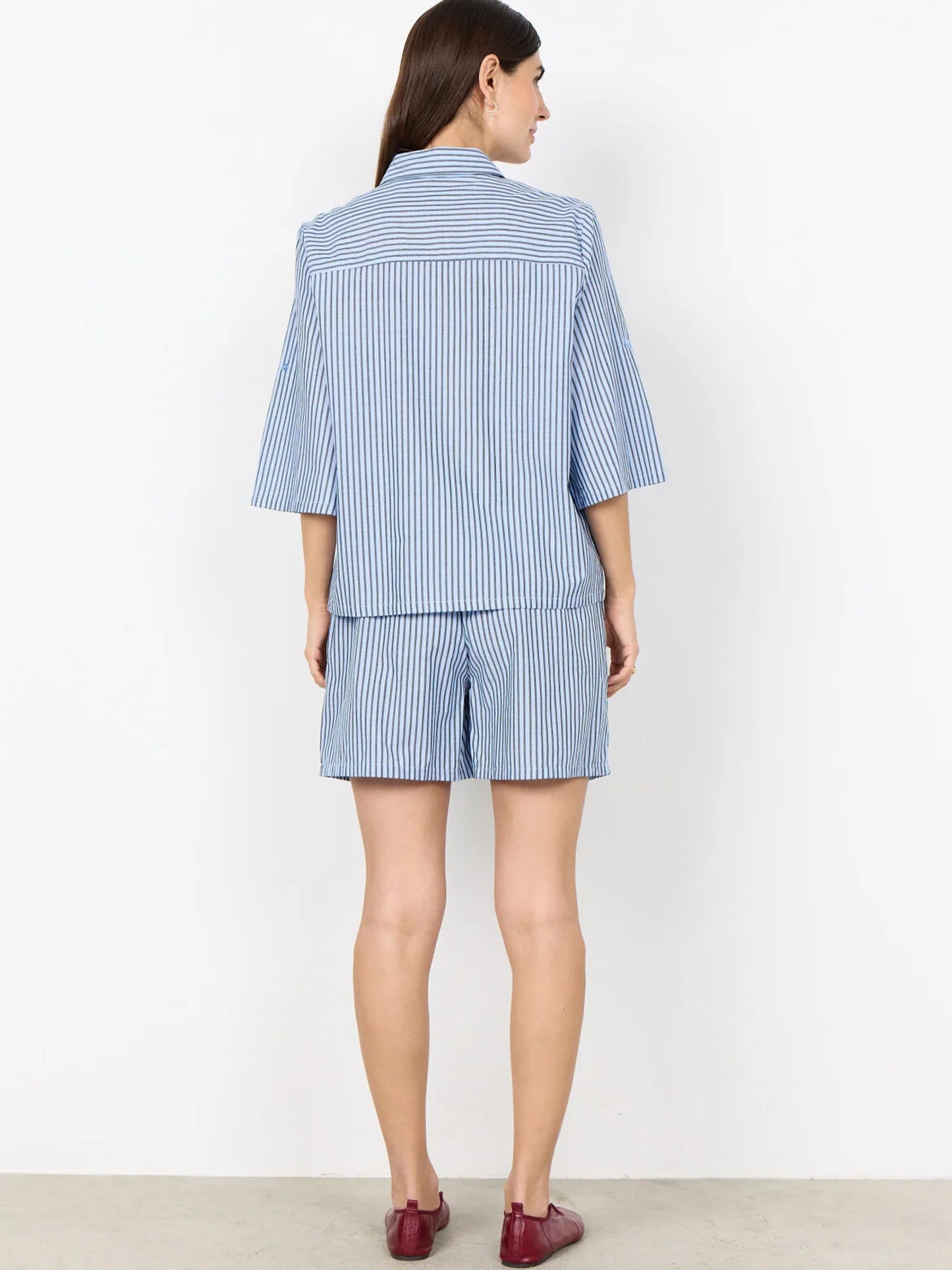 Camicia da donna azzurra Soyaconcept dal design versatile