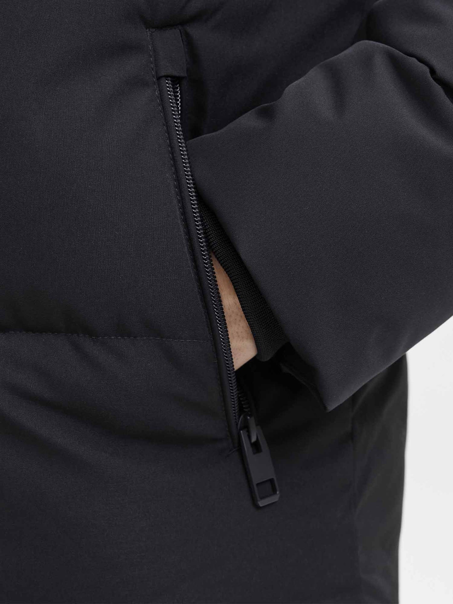 GIUBBINO IMBOTTITO OWEN JACK&JONES DA UOMO NERO