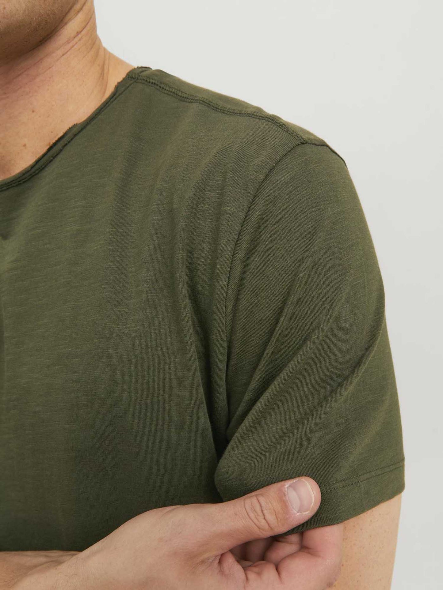 T-SHIRT JACK & JONES UOMO VERDE MILITARE