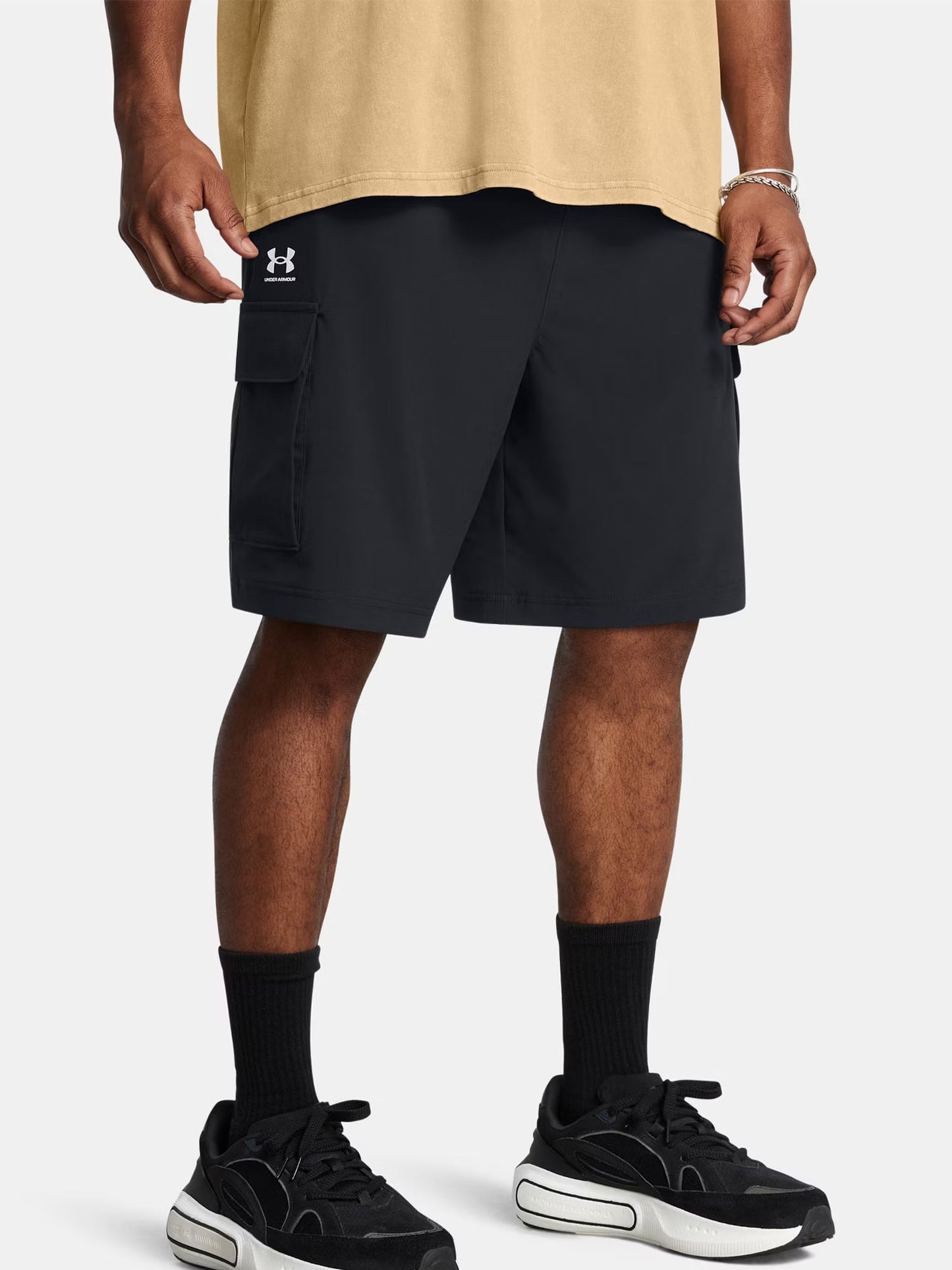 Shorts cargo UA Vibe uomo in tessuto tecnico nero