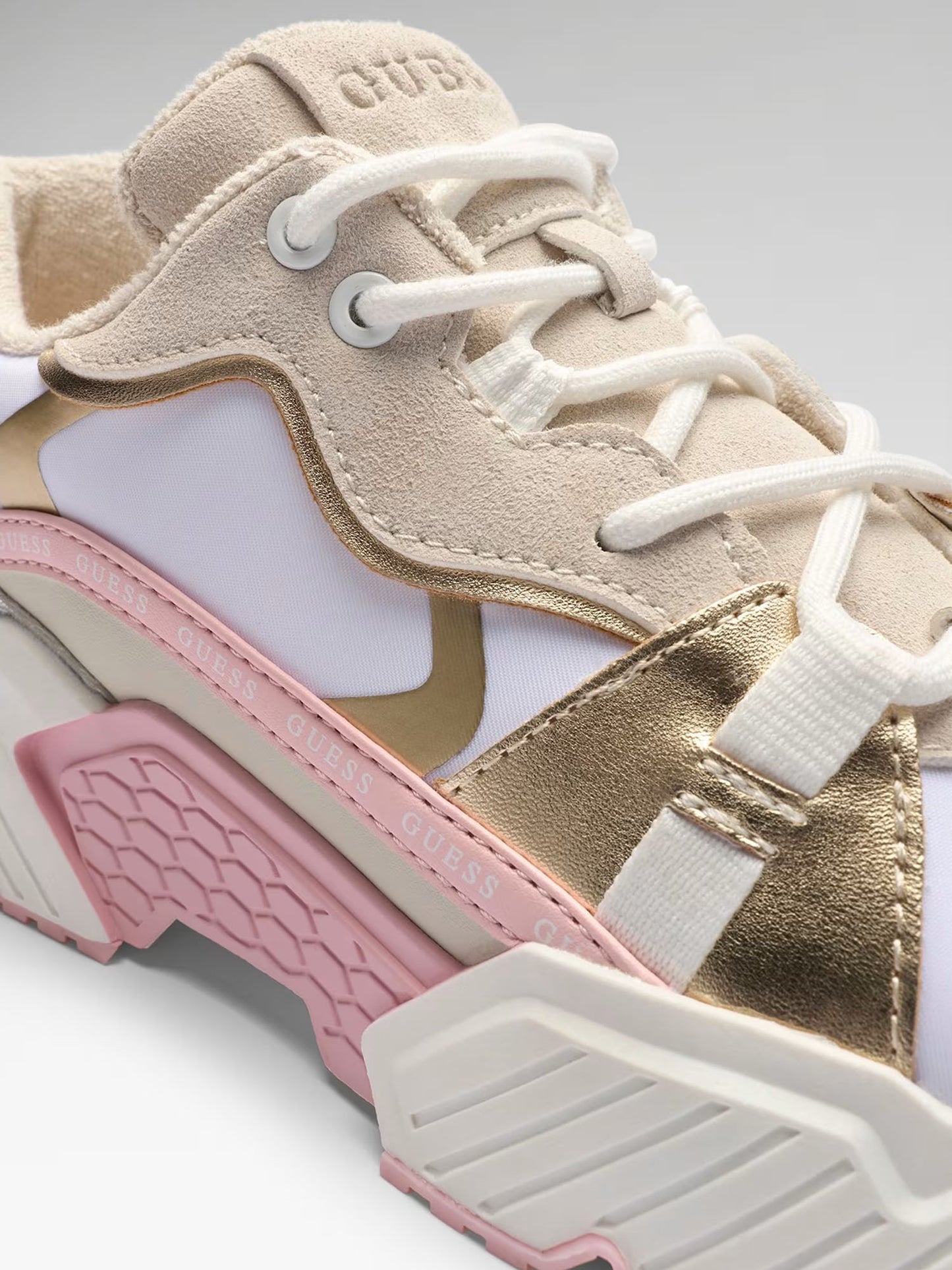 Sneakers Guess Carrli 6 rosa da donna, casual e sofisticate