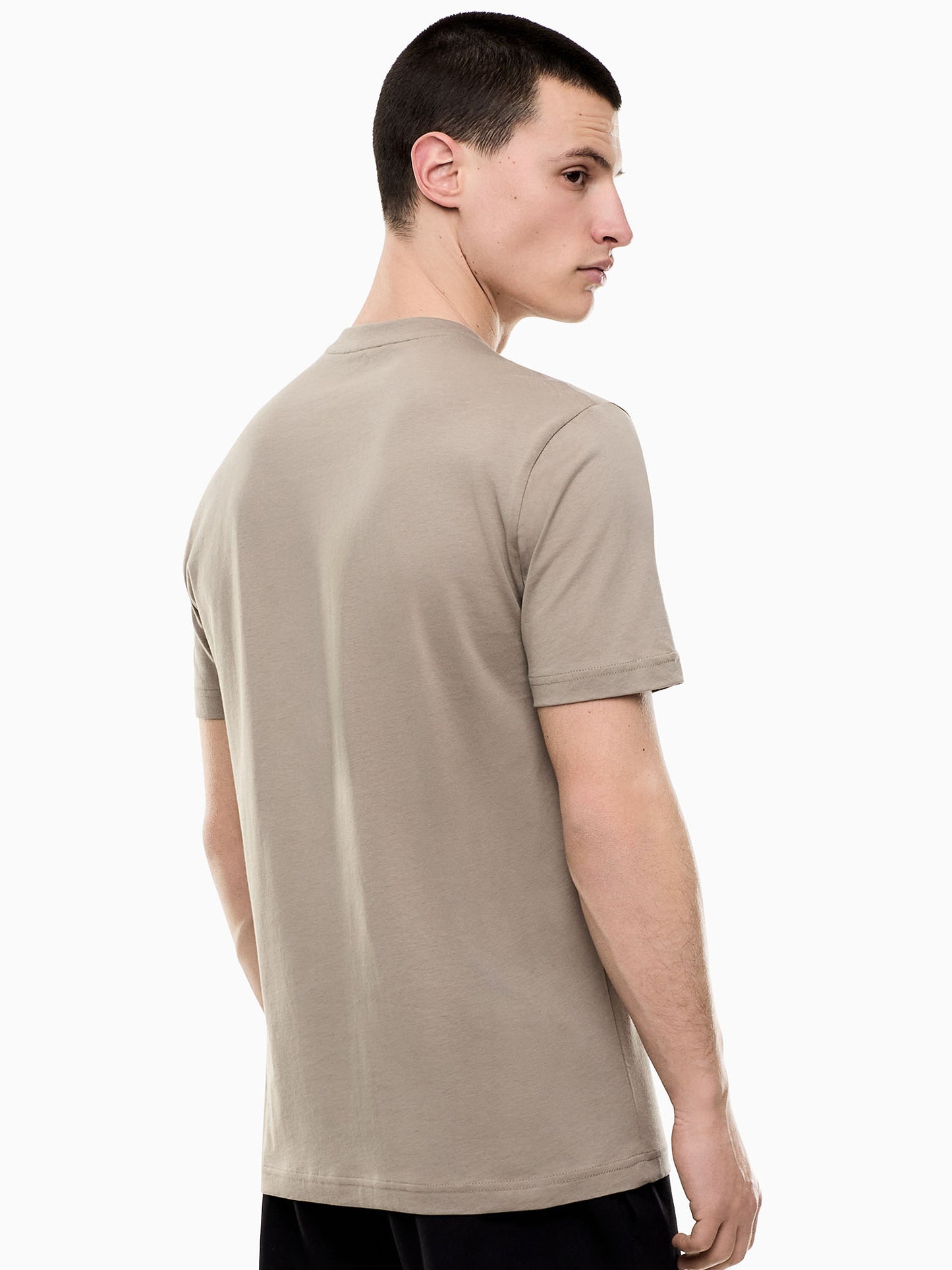 T-shirt da uomo EA7 Emporio Armani beige per la primavera-estate