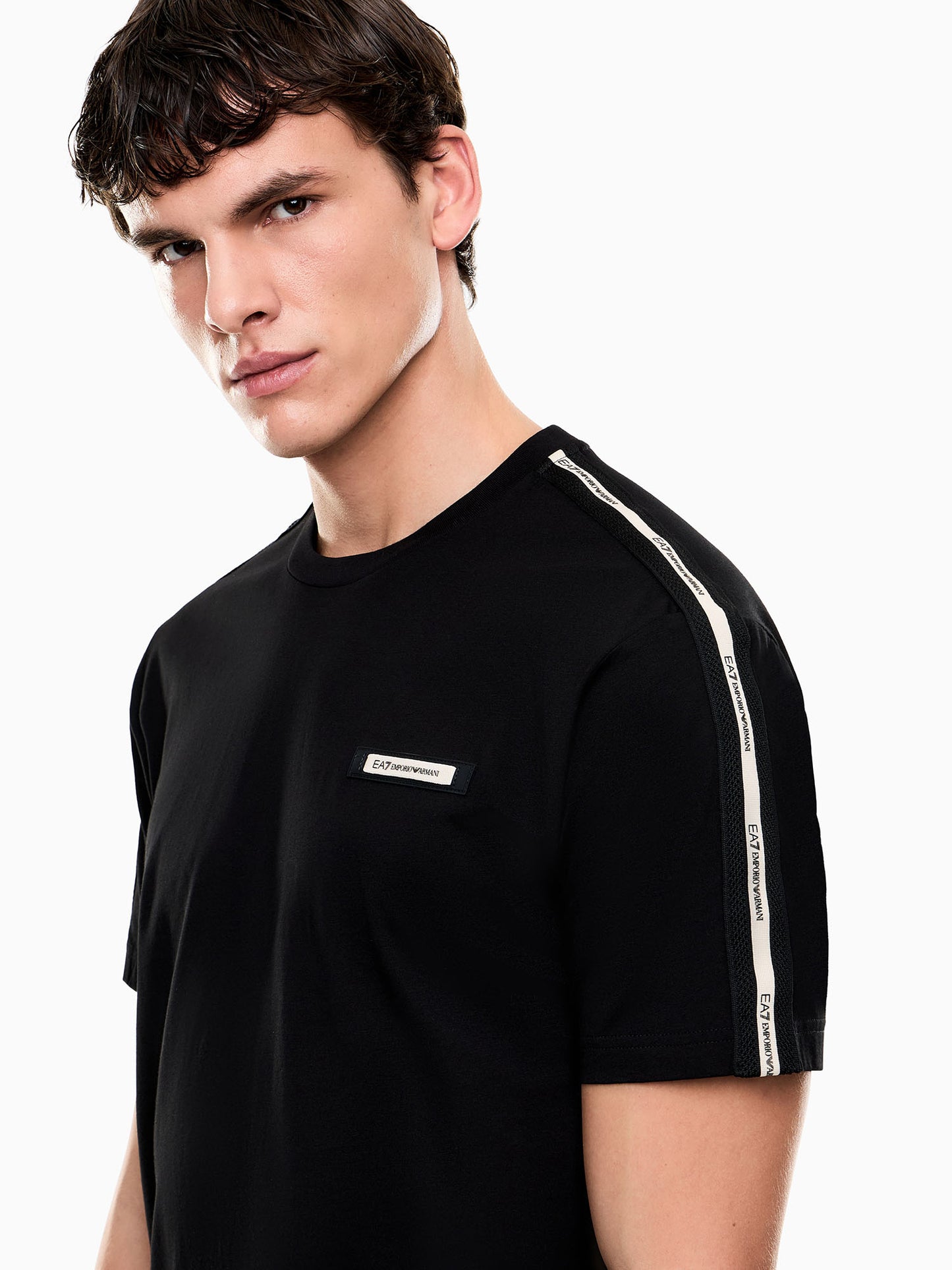 T-shirt nera da uomo EA7 Emporio Armani in cotone