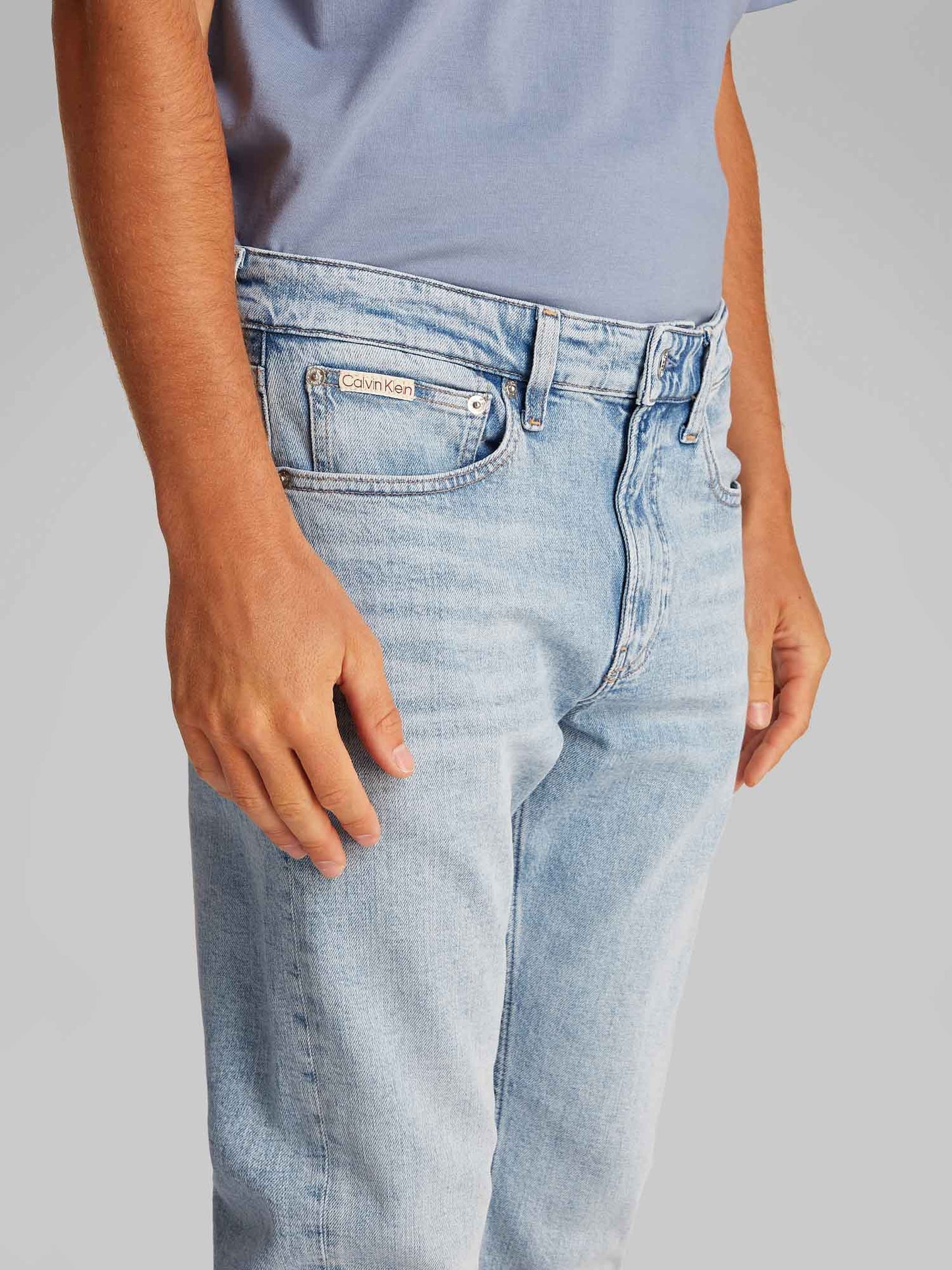 DENIM SLIM TAPER CALVIN KJLEIN JEANS UOMO JEANS CHIARO