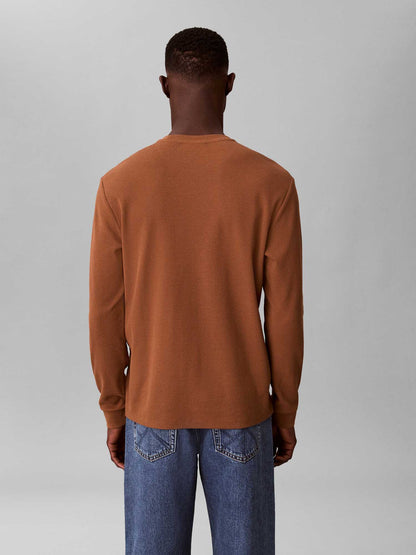 Maglia a maniche lunghe Calvin Klein Jeans marrone da uomo
