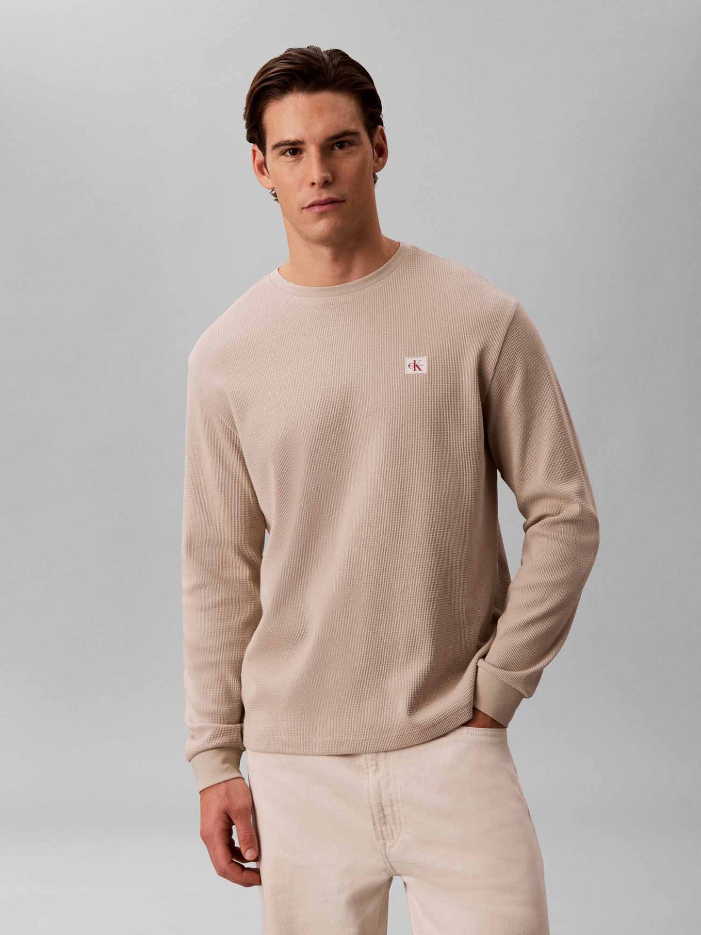 Calvin Klein Ck Waffle Badge Crew, maglia da uomo fango