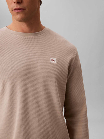 Calvin Klein Ck Waffle Badge Crew, maglia da uomo fango
